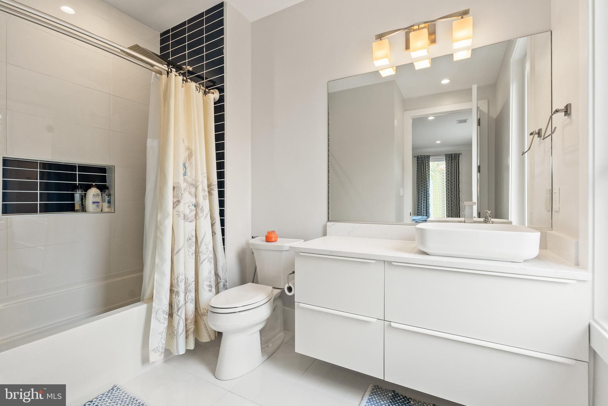 5152 LINNEAN TERRACE NW