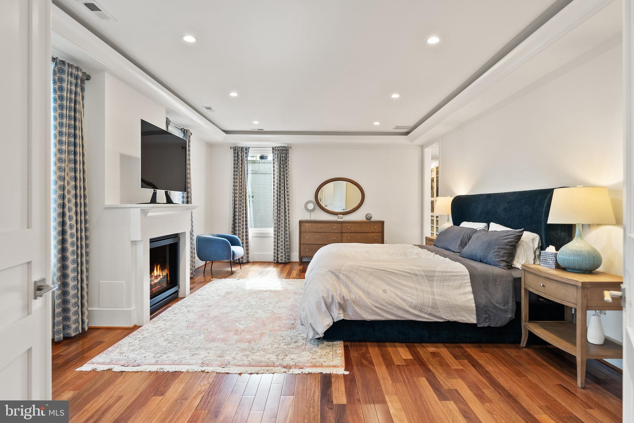 5152 LINNEAN TERRACE NW