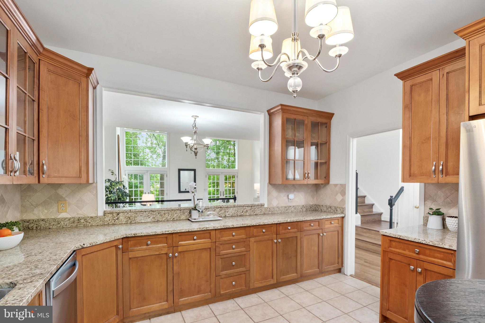 3729 WINFIELD LANE NW