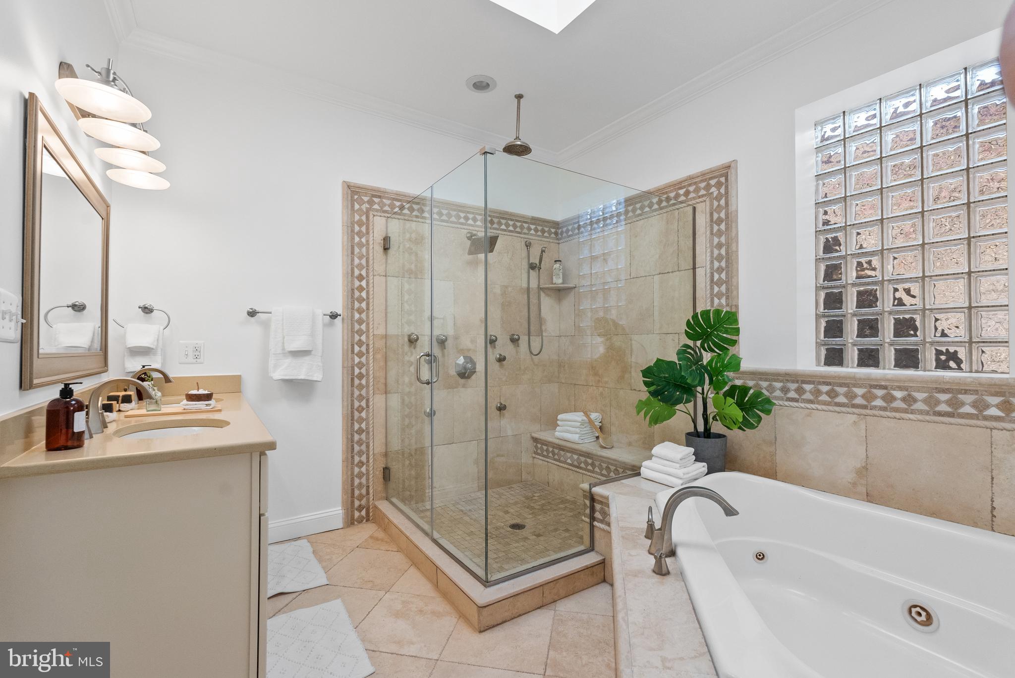 610 INDEPENDENCE AVENUE SE