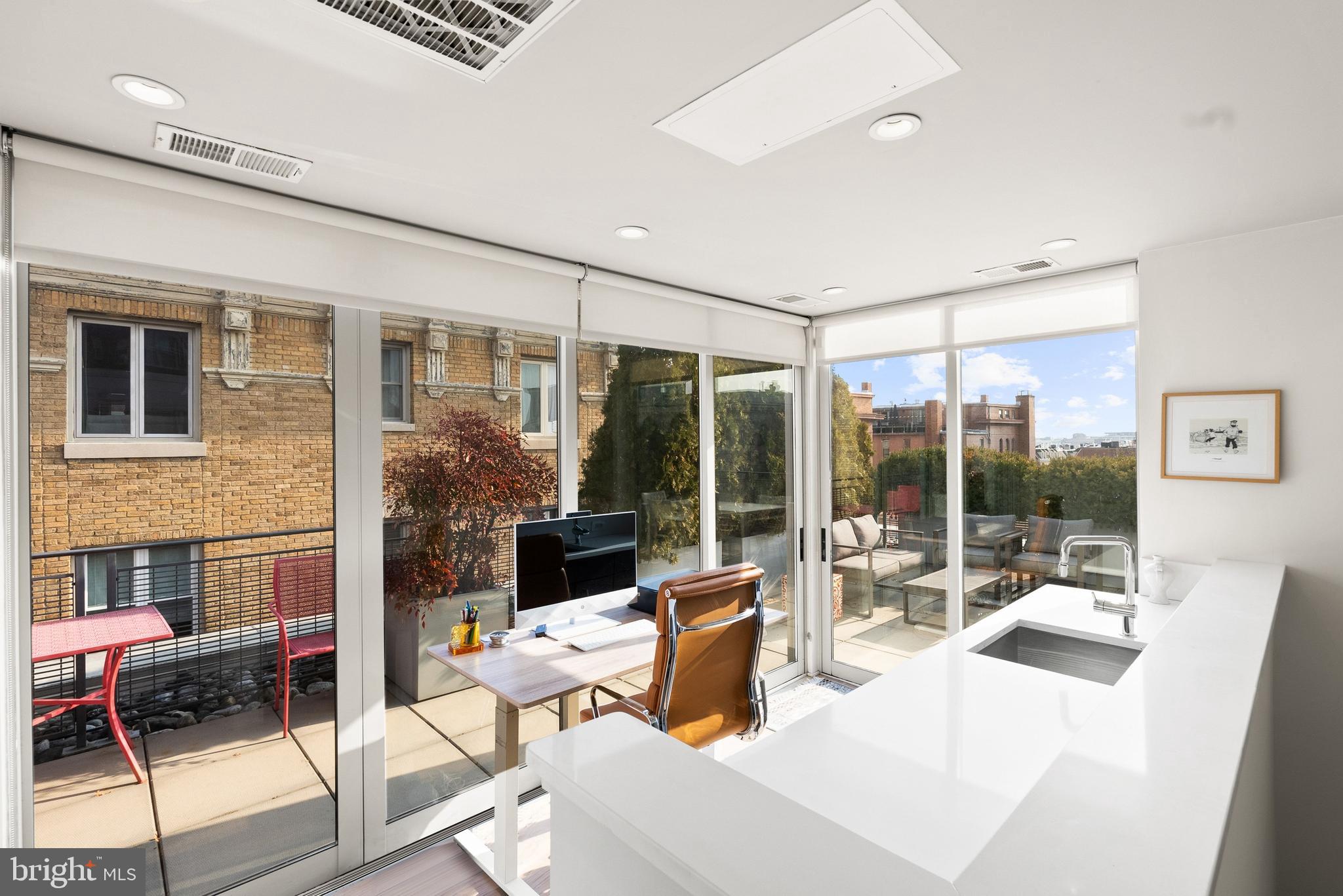 2225 CALIFORNIA STREET NW PH1