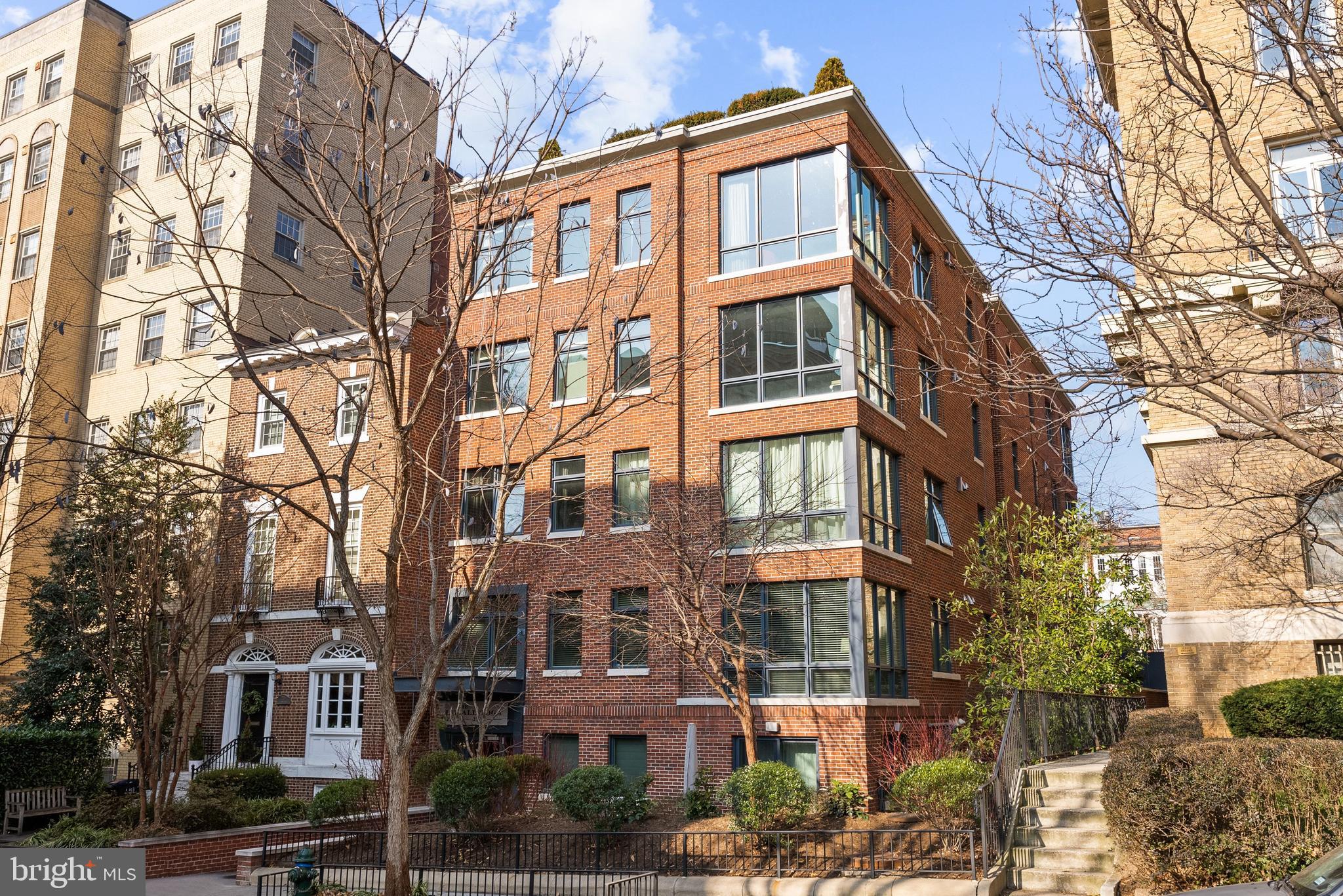 2225 CALIFORNIA STREET NW PH1