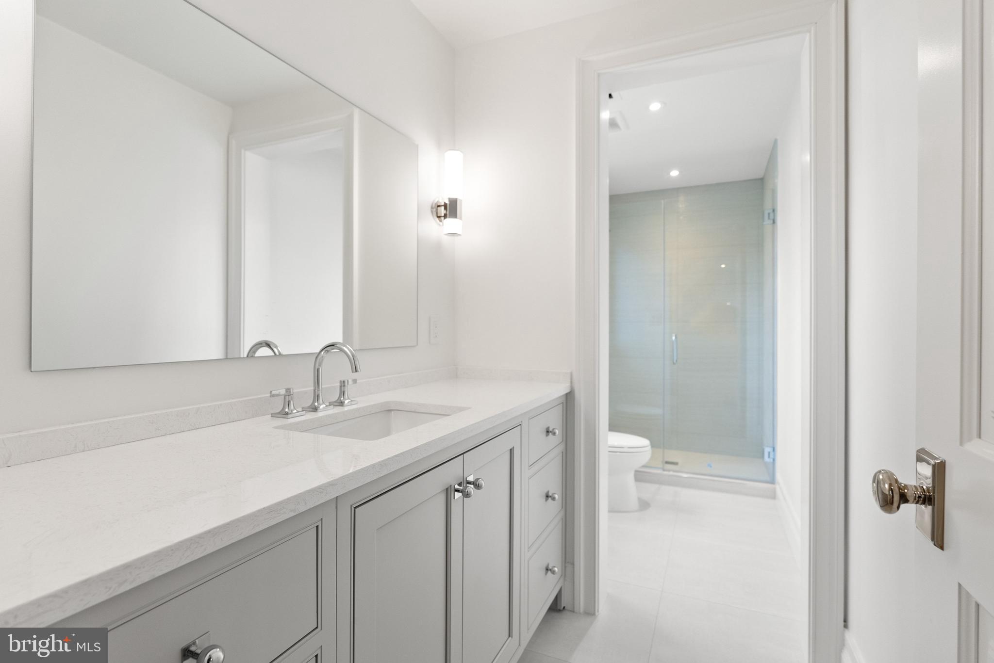 4433 CATHEDRAL AVENUE NW