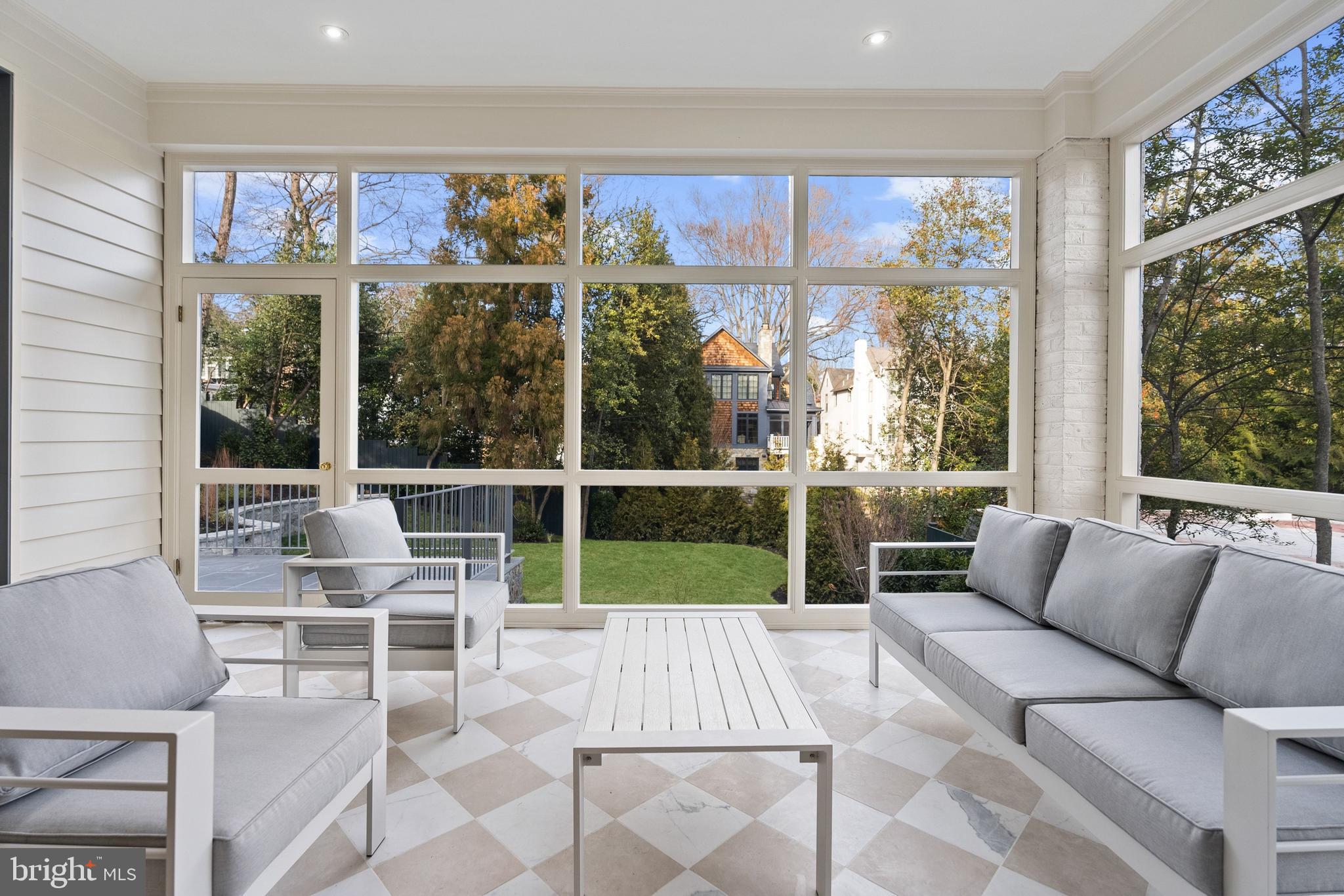 4433 CATHEDRAL AVENUE NW