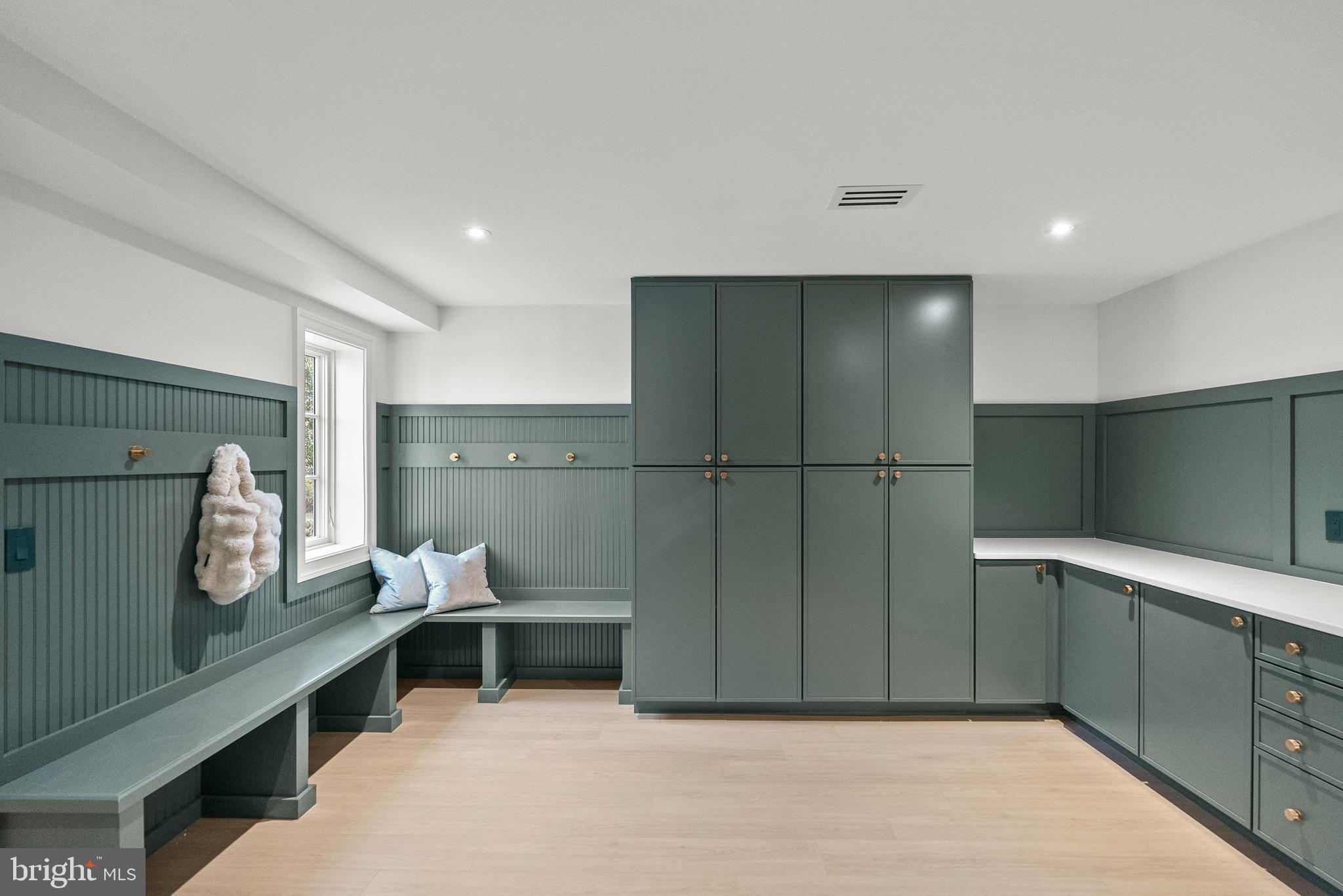 4433 CATHEDRAL AVENUE NW