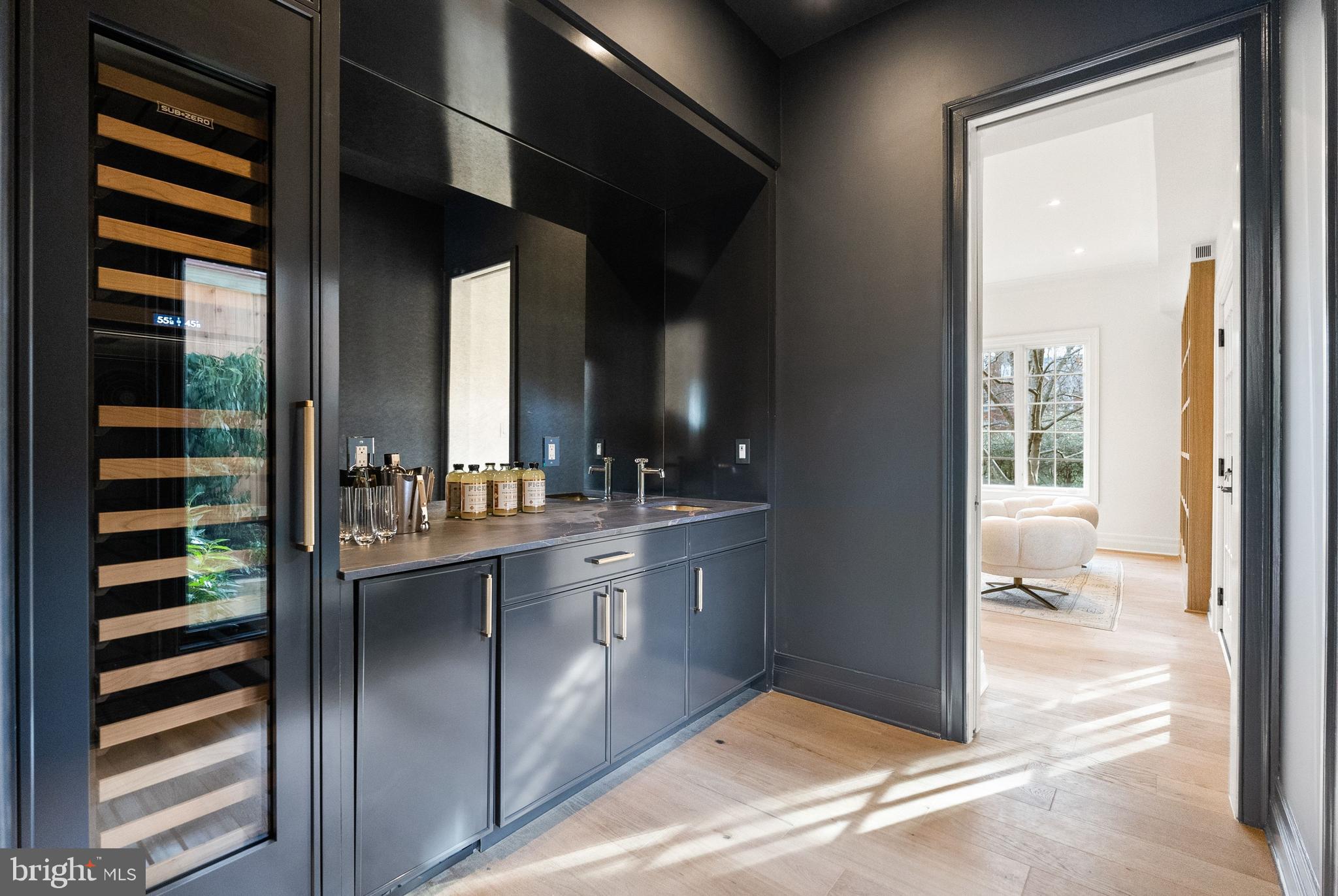 4433 CATHEDRAL AVENUE NW