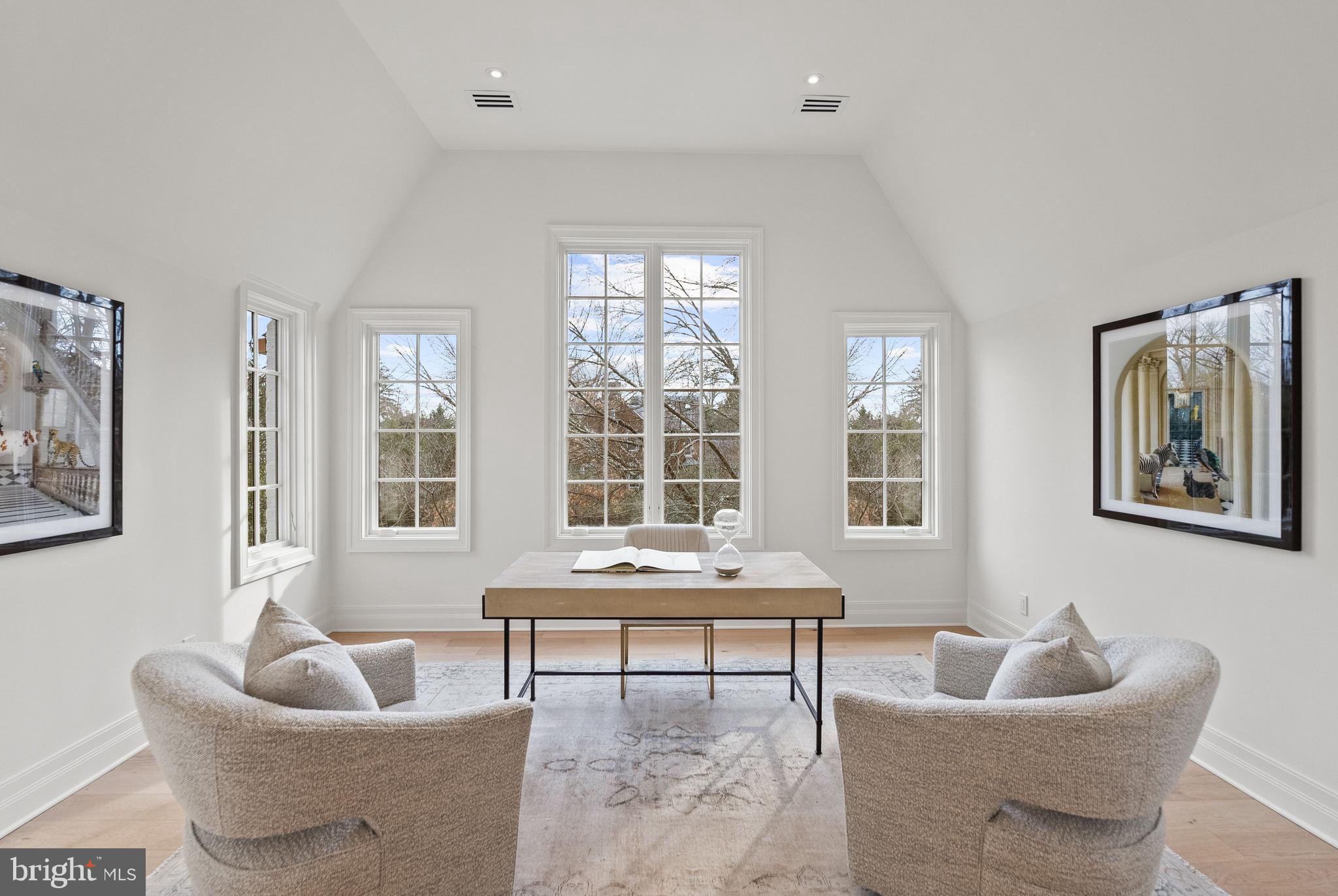 4433 CATHEDRAL AVENUE NW