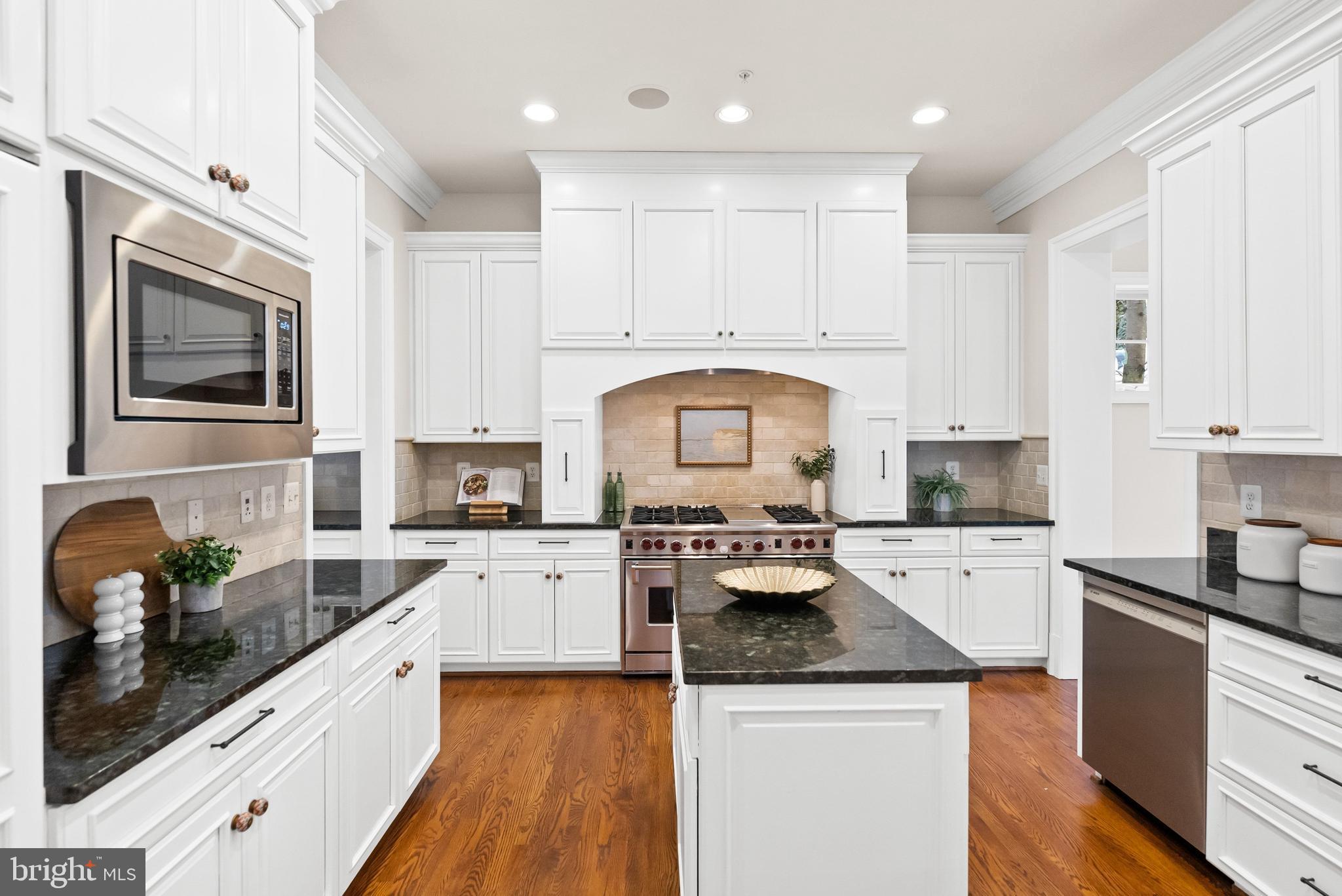 4421 LOWELL STREET NW