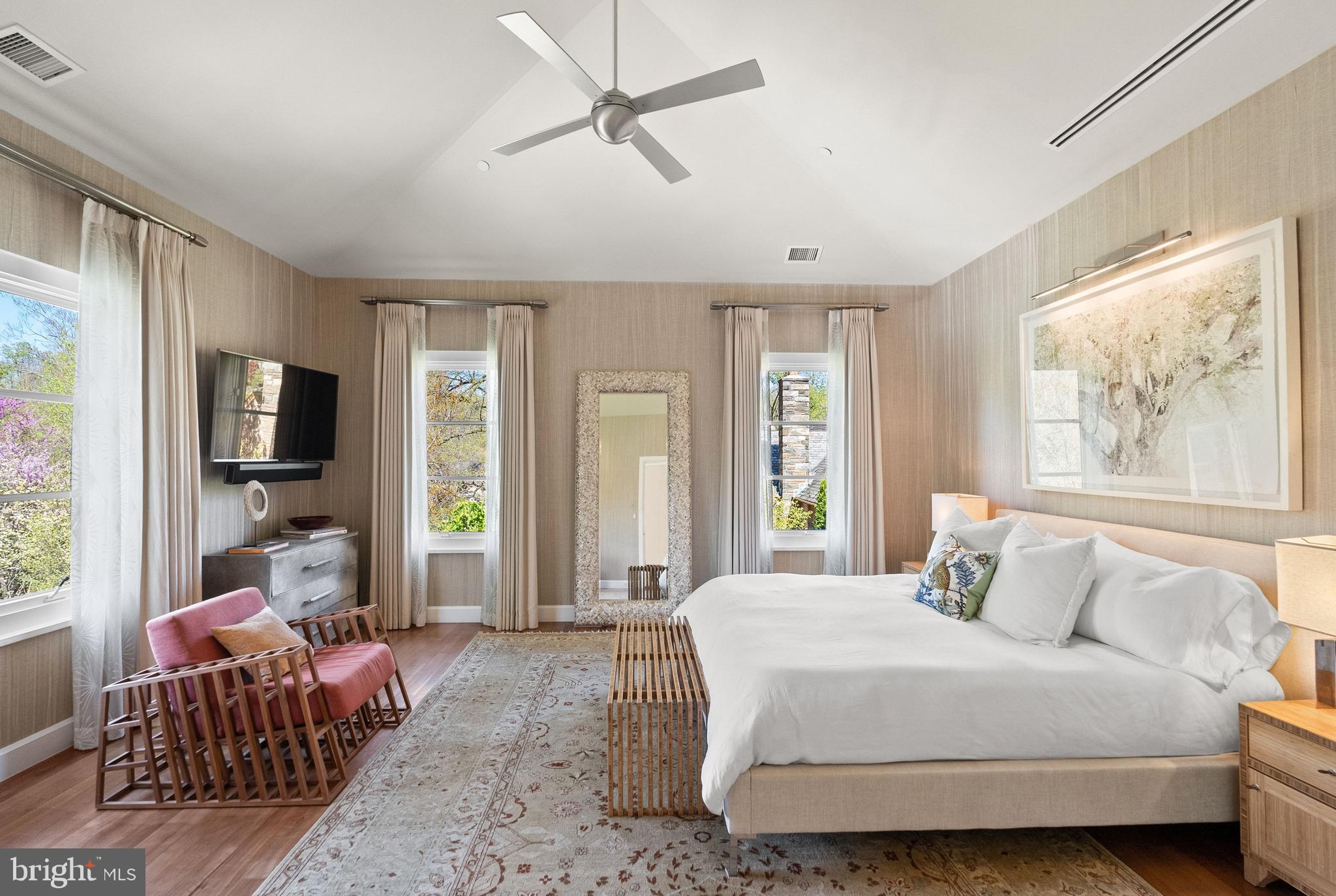 2845 CHESTERFIELD PLACE NW