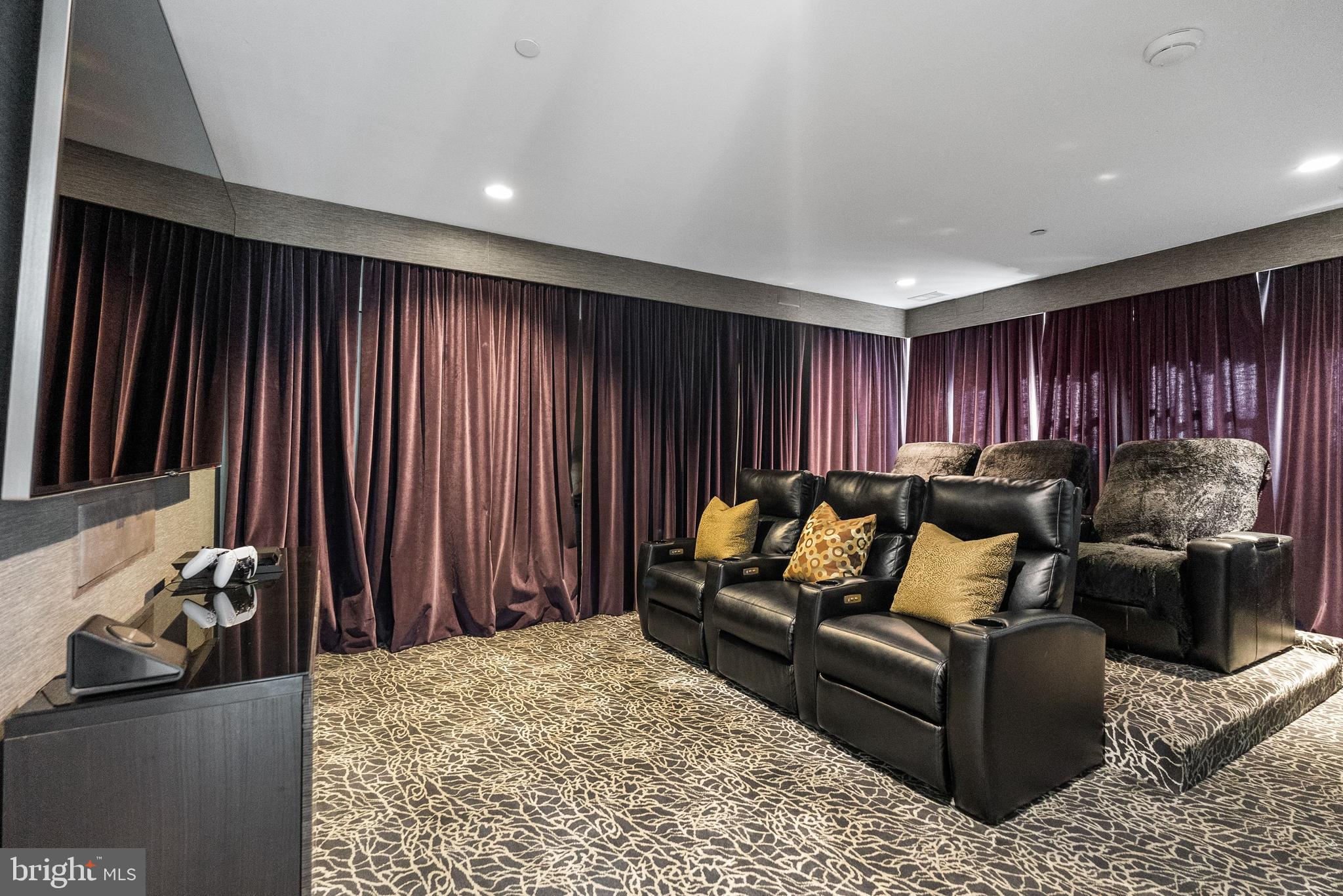 2845 CHESTERFIELD PLACE NW