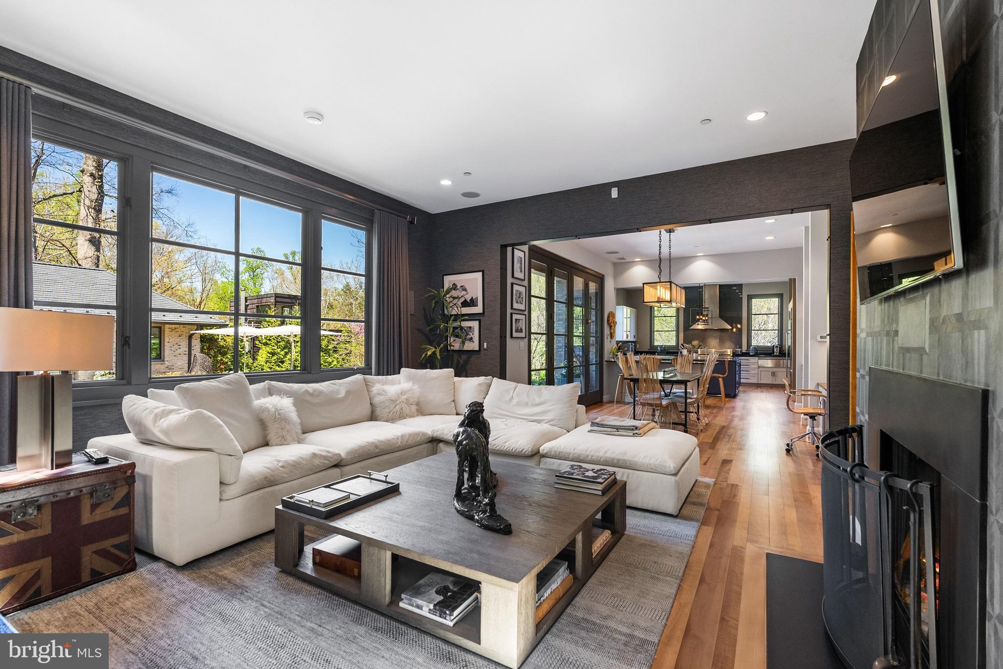 2845 CHESTERFIELD PLACE NW