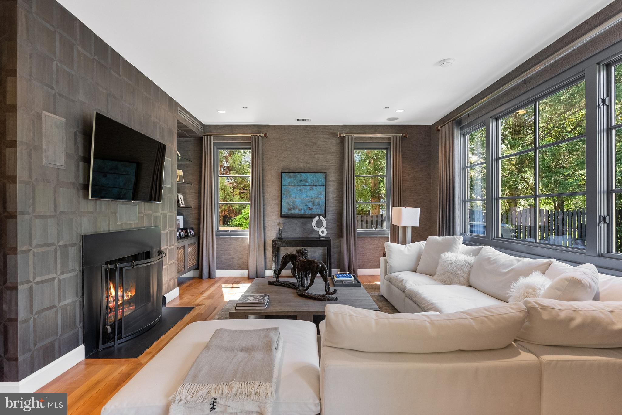 2845 CHESTERFIELD PLACE NW