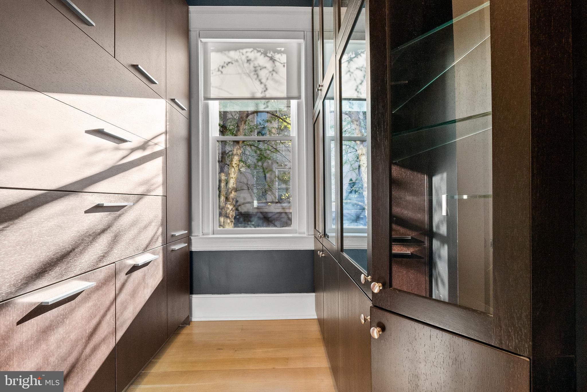 2107 WYOMING AVENUE NW