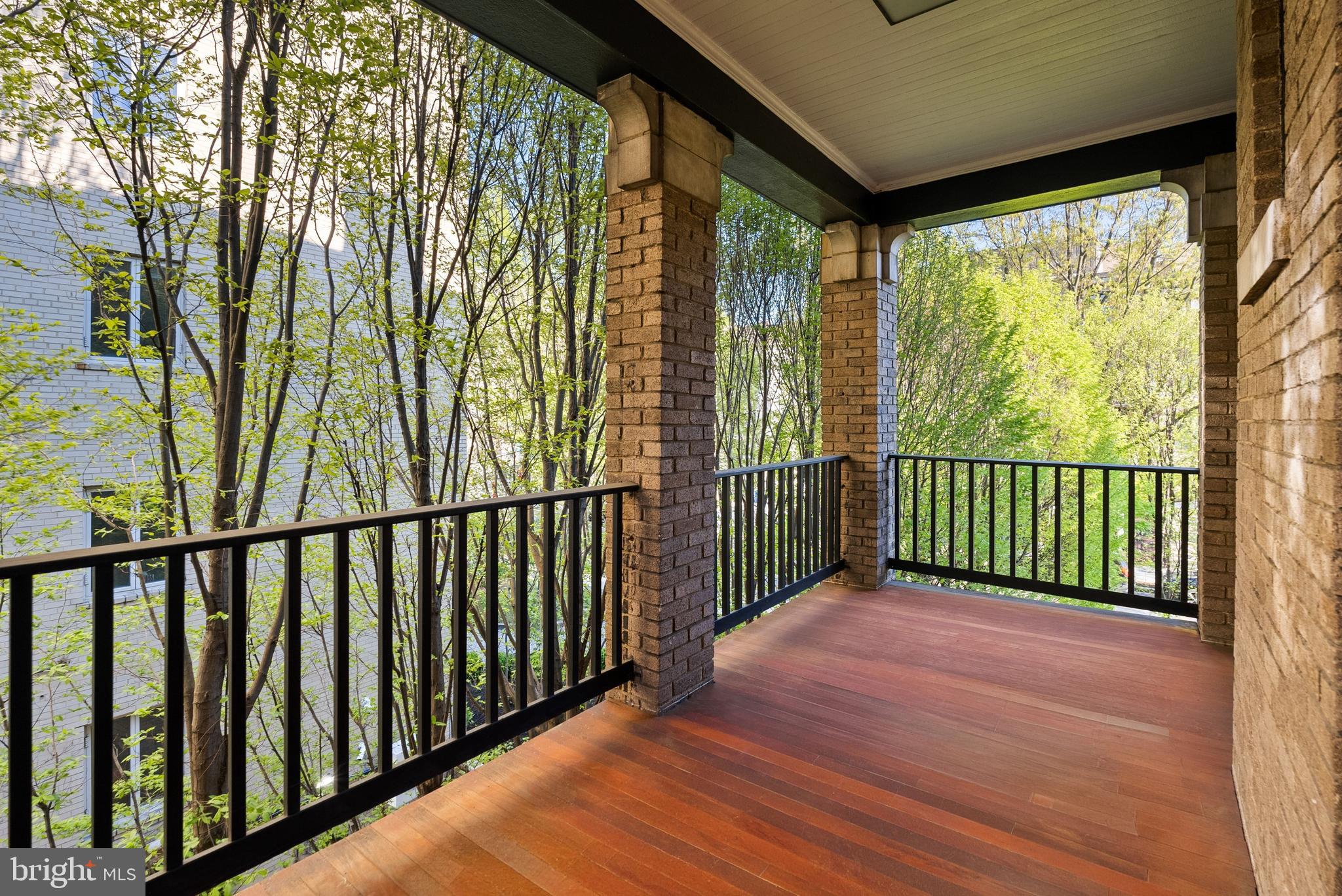 2107 WYOMING AVENUE NW