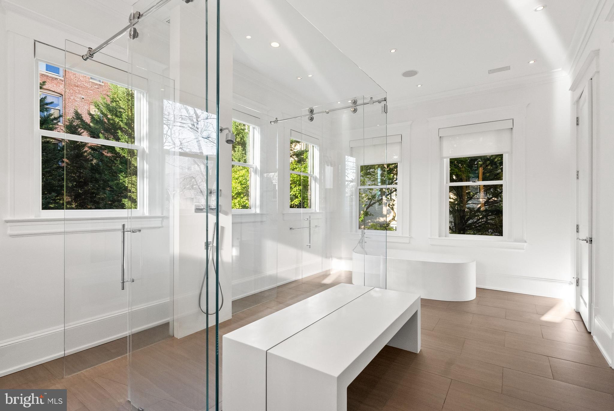 2107 WYOMING AVENUE NW