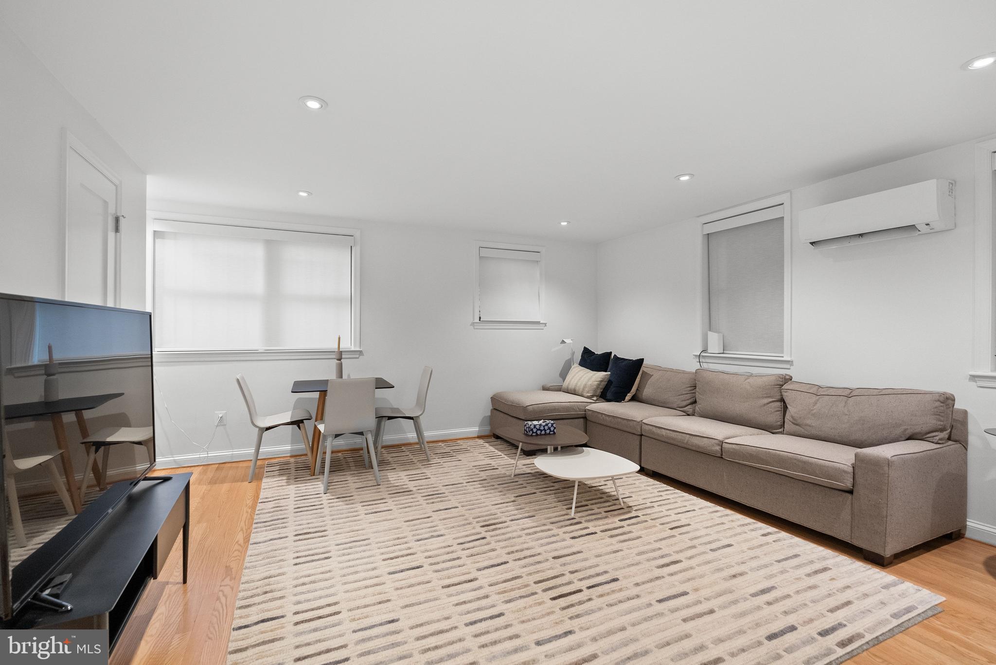 2107 WYOMING AVENUE NW