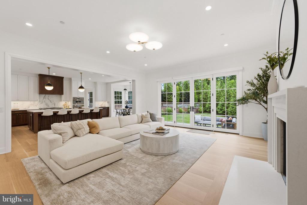 3939 52ND STREET NW