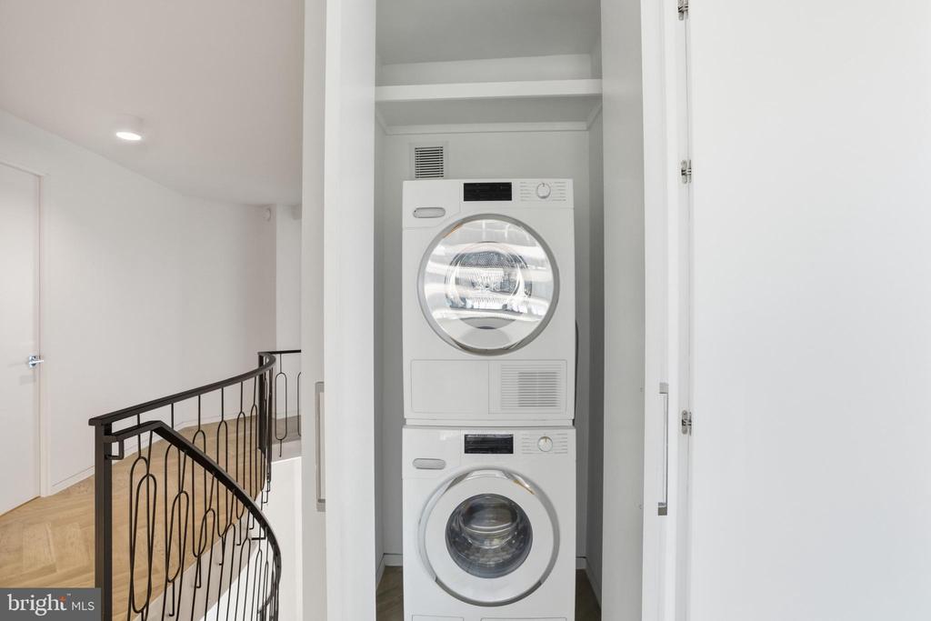 2500 VIRGINIA AVE NW Unit: 714-S