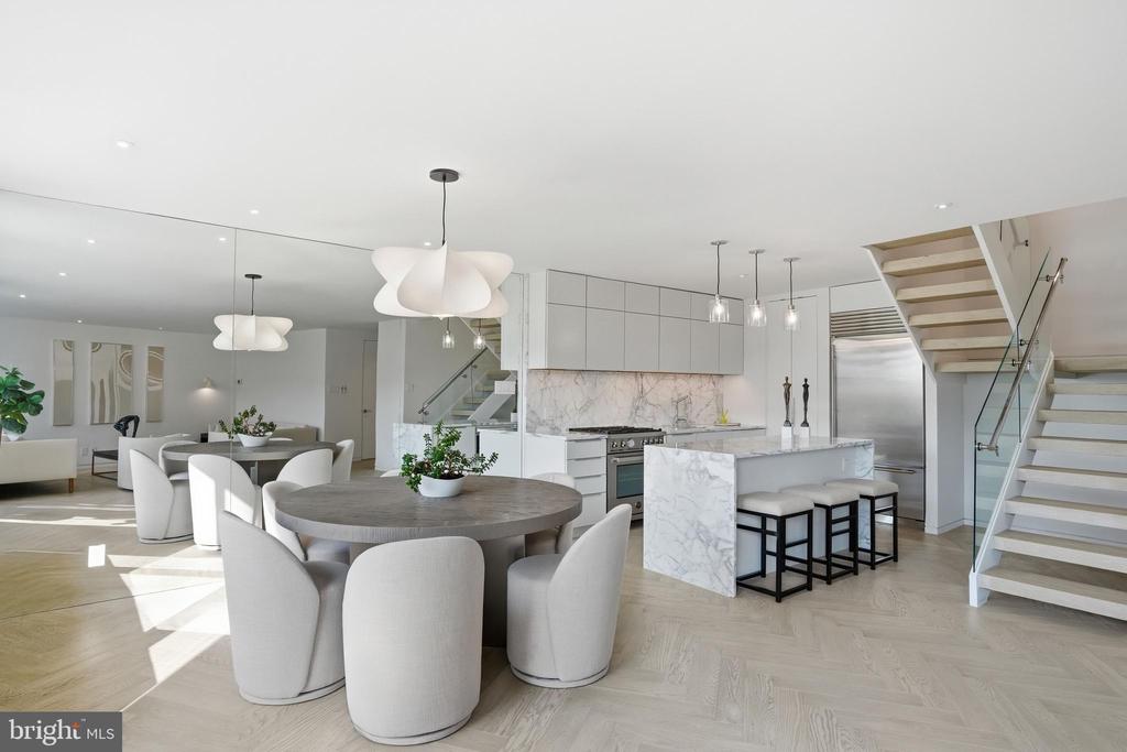 2500 VIRGINIA AVE NW Unit: 715-S