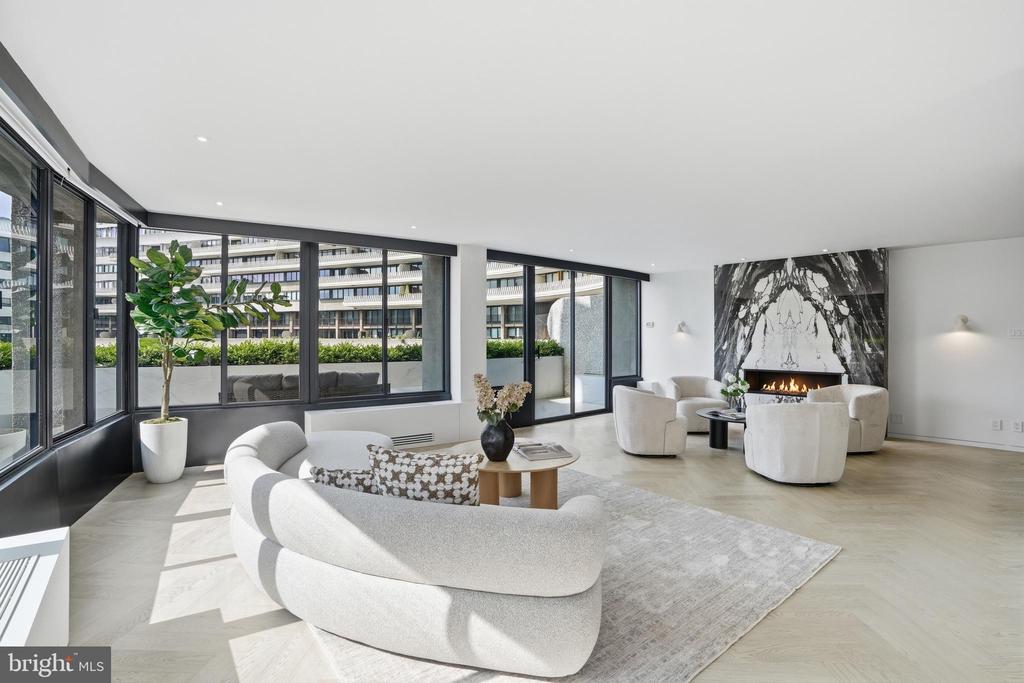 2500 VIRGINIA AVE NW Unit: 714/715-S