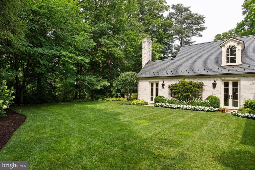 4940 INDIAN LANE NW