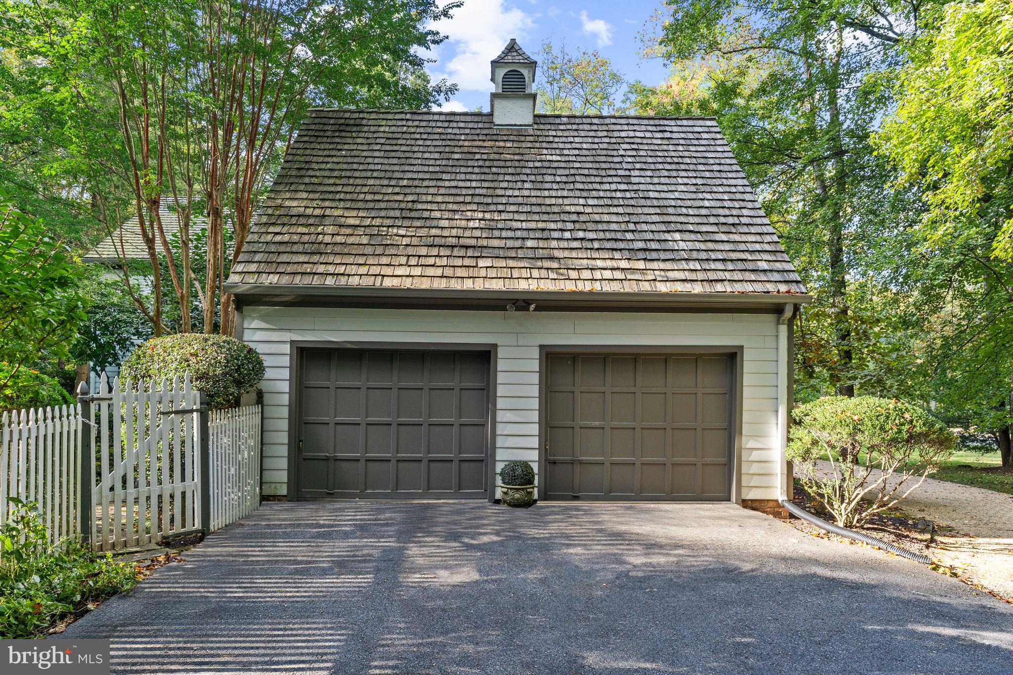 9117 Potomac Station Ln