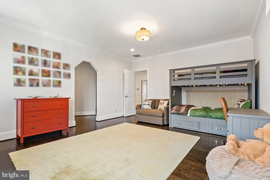8014 Aberdeen Rd