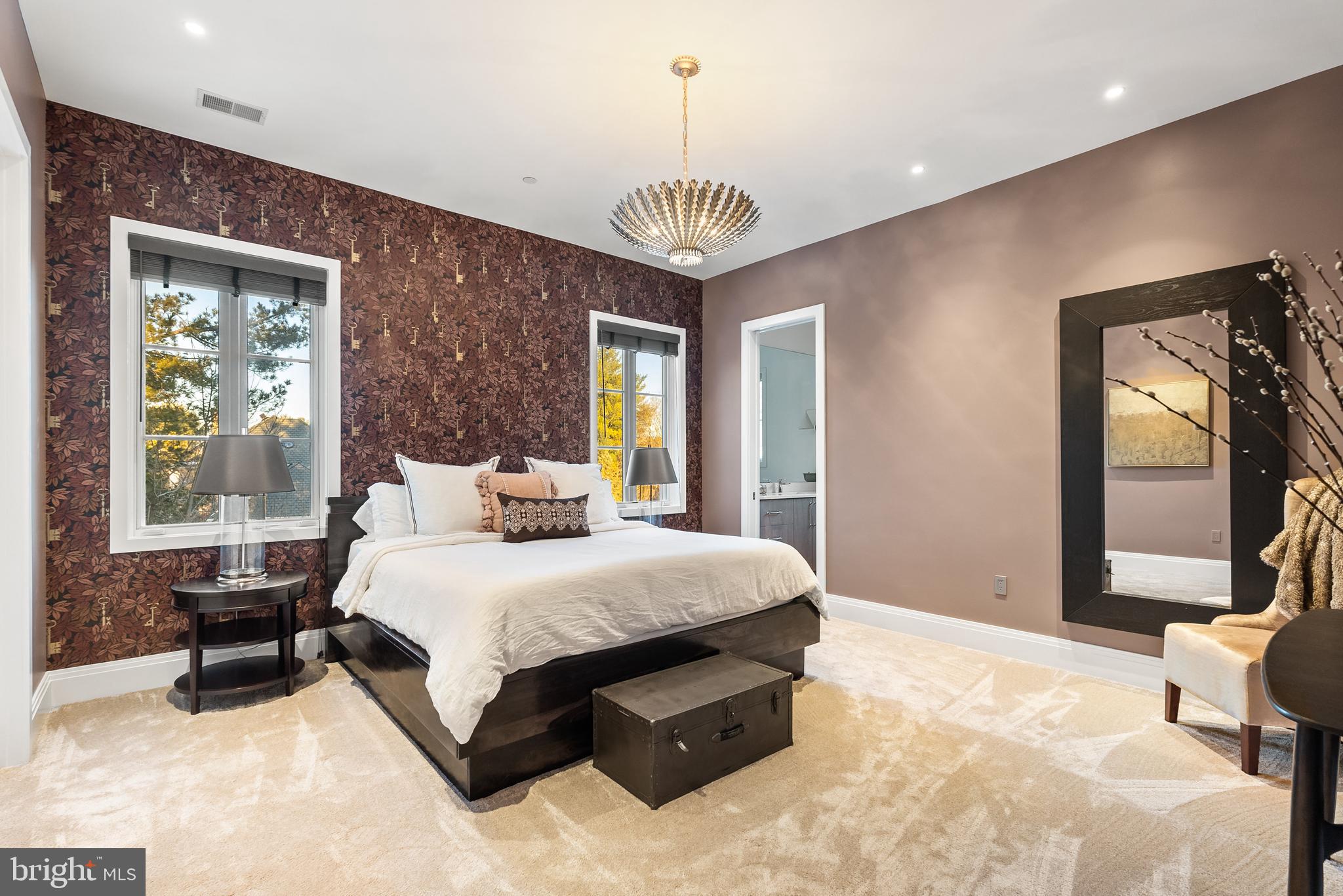 8913 HOLLY LEAF LANE