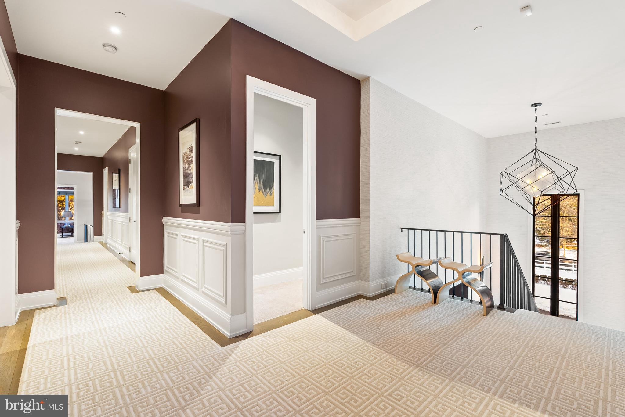 8913 HOLLY LEAF LANE