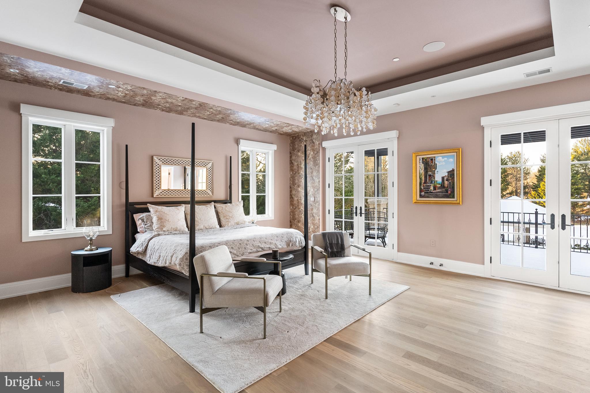 8913 HOLLY LEAF LANE