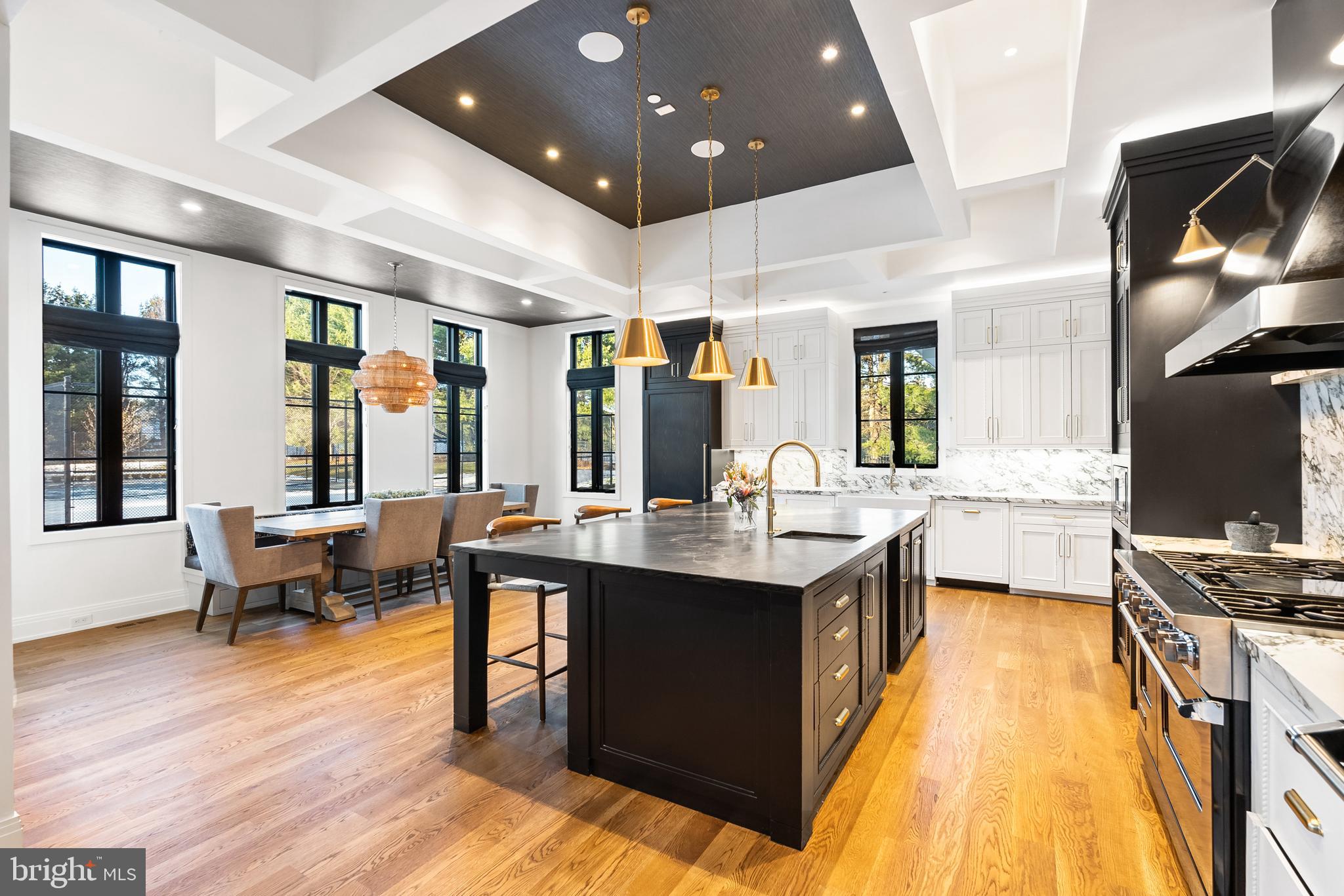 8913 HOLLY LEAF LANE