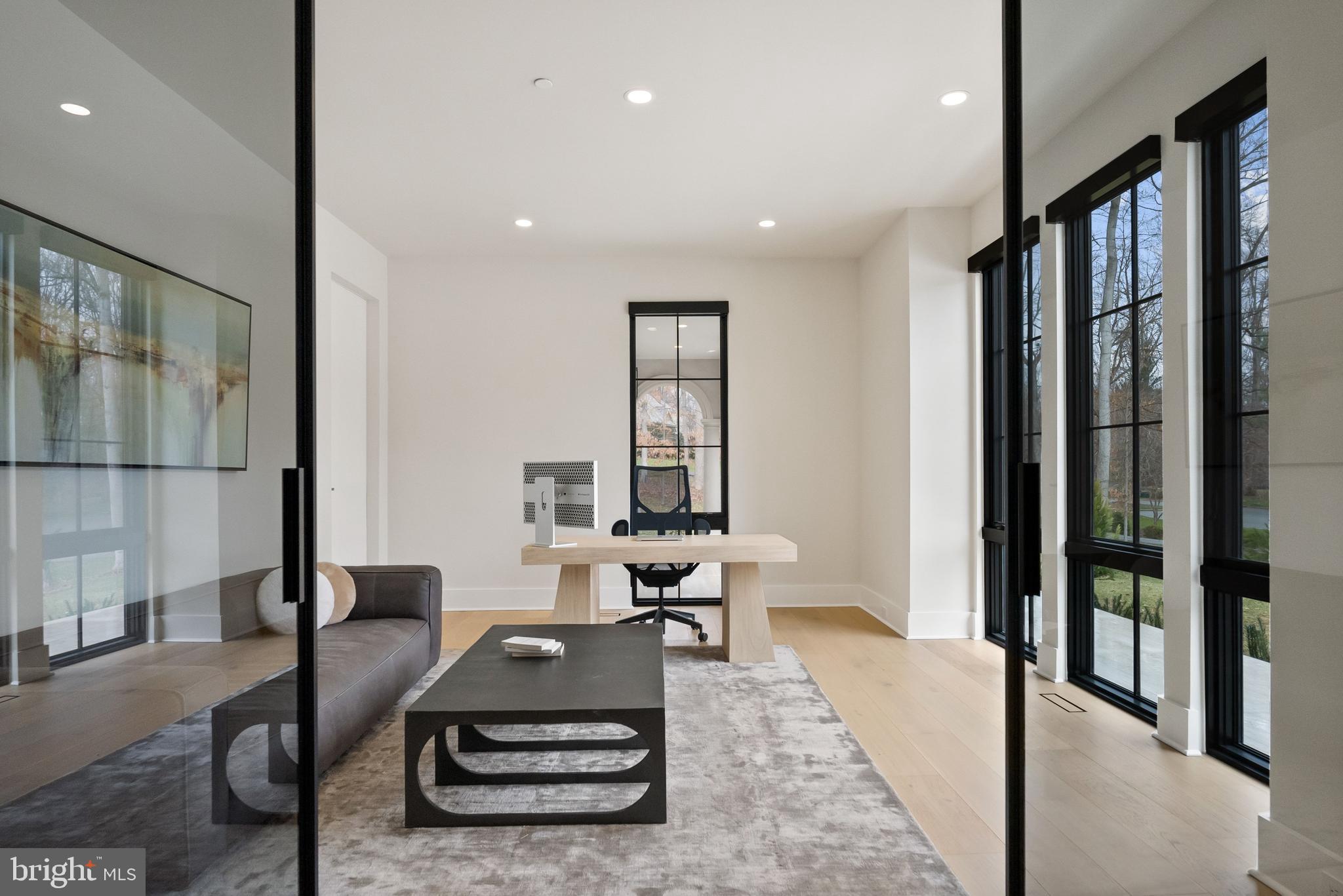 7112 NATELLI WOODS LANE