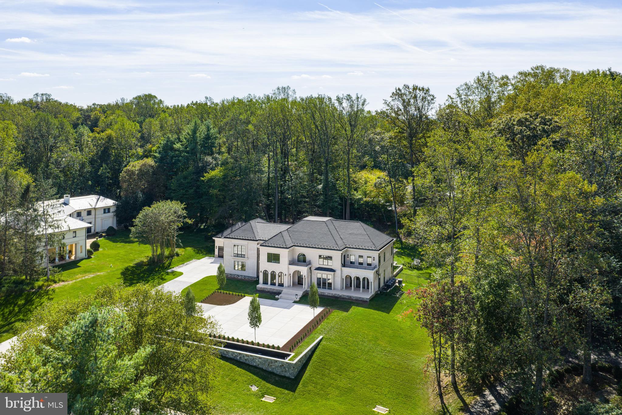 7112 NATELLI WOODS LANE