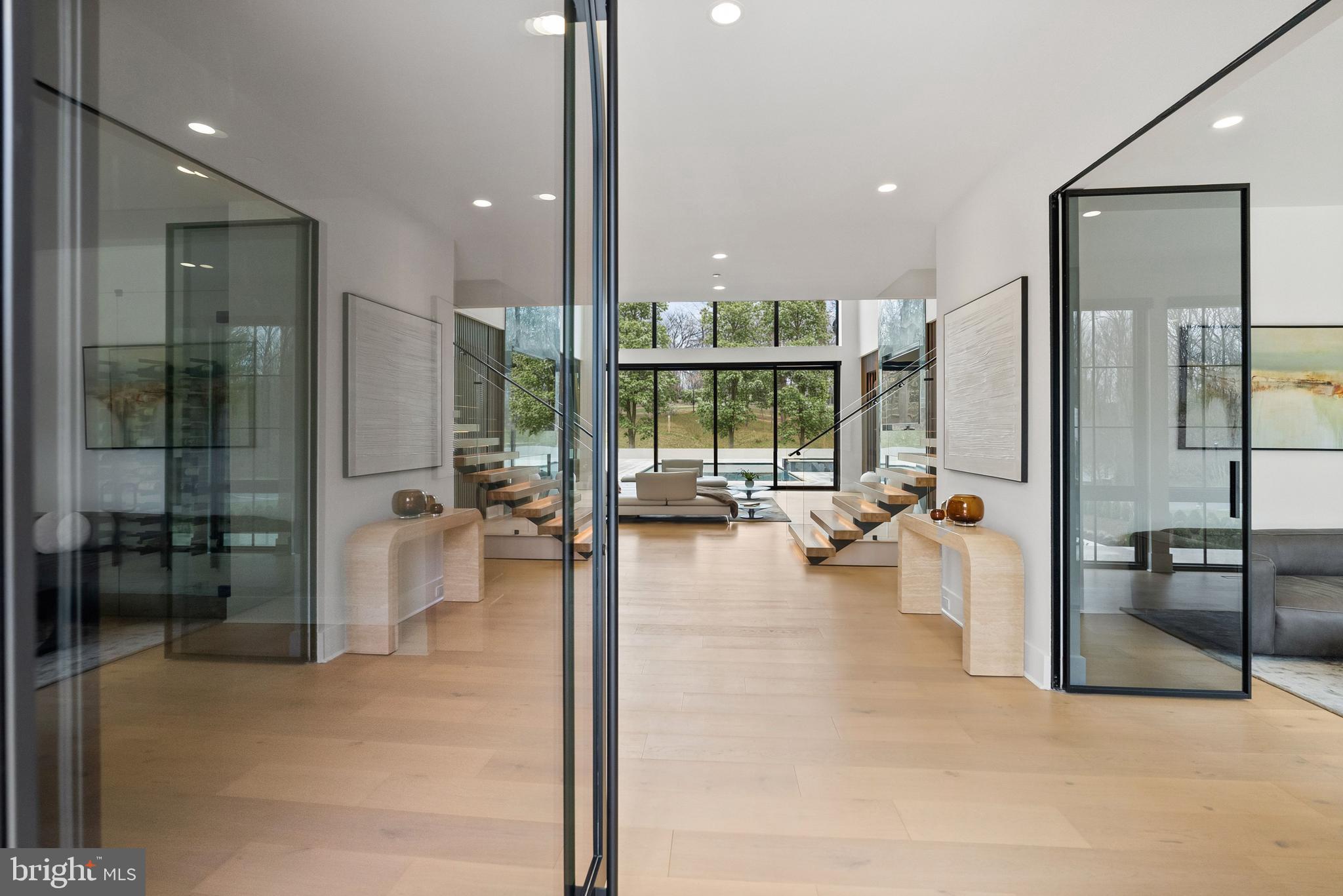 7112 NATELLI WOODS LANE