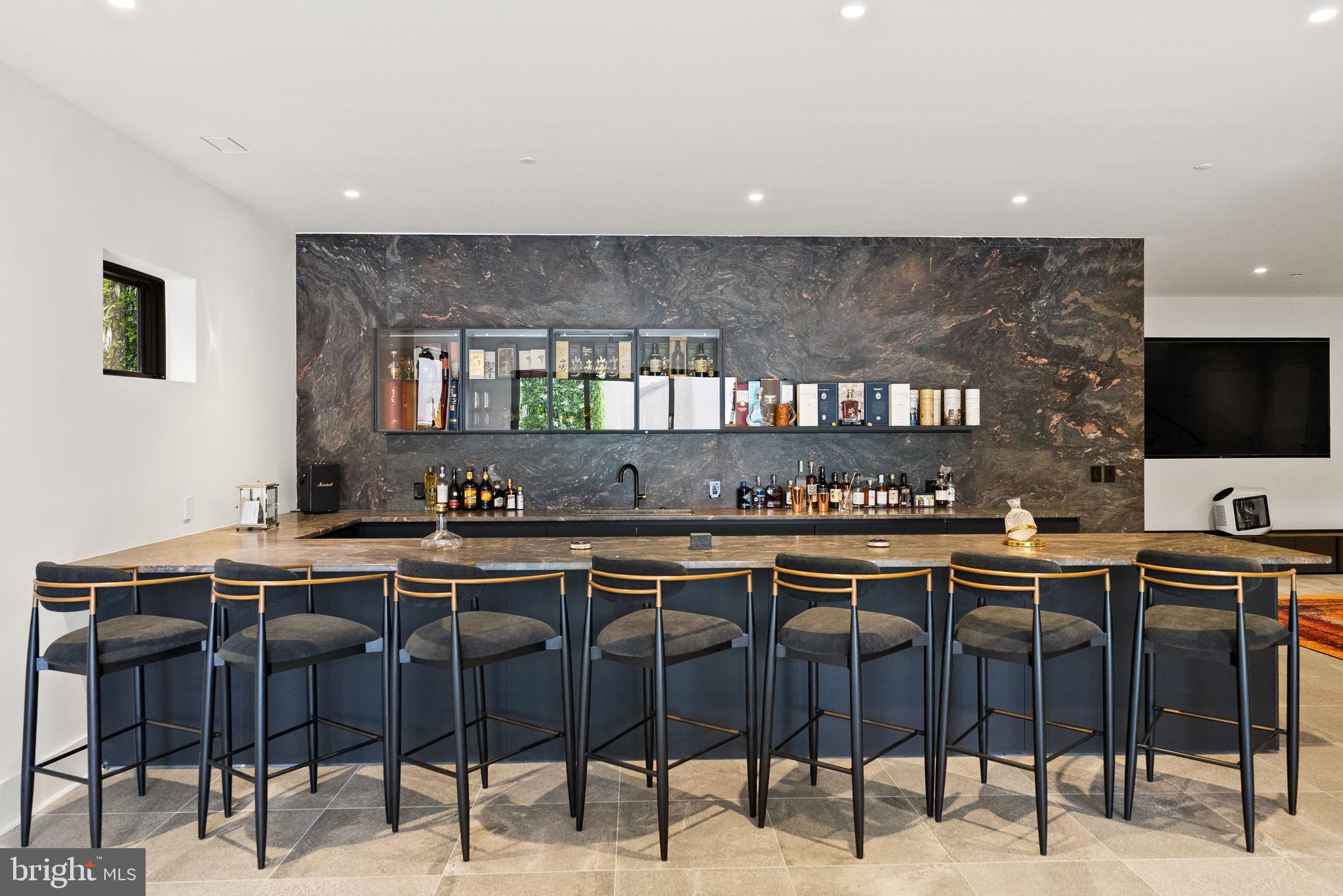 7112 NATELLI WOODS LANE