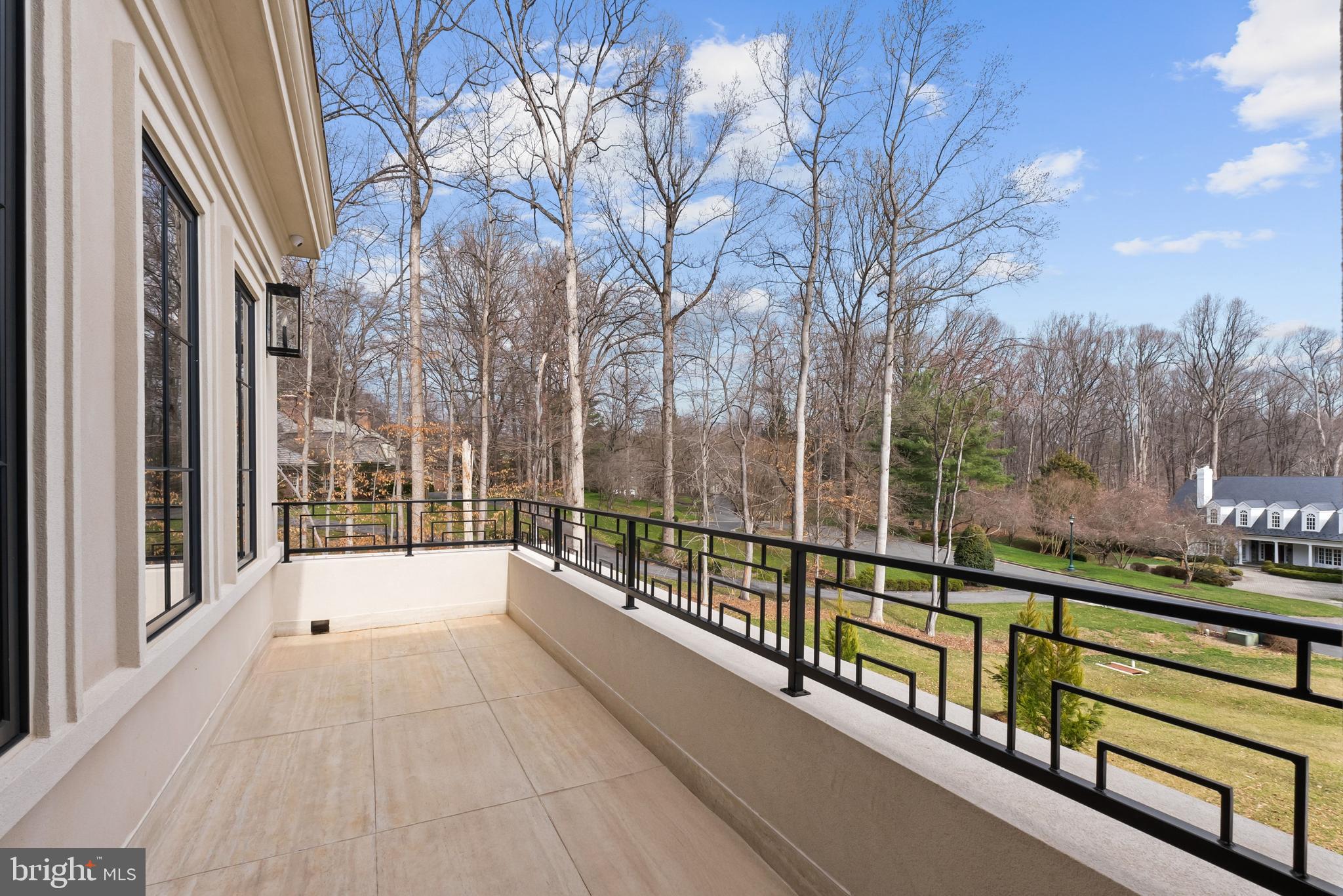 7112 NATELLI WOODS LANE