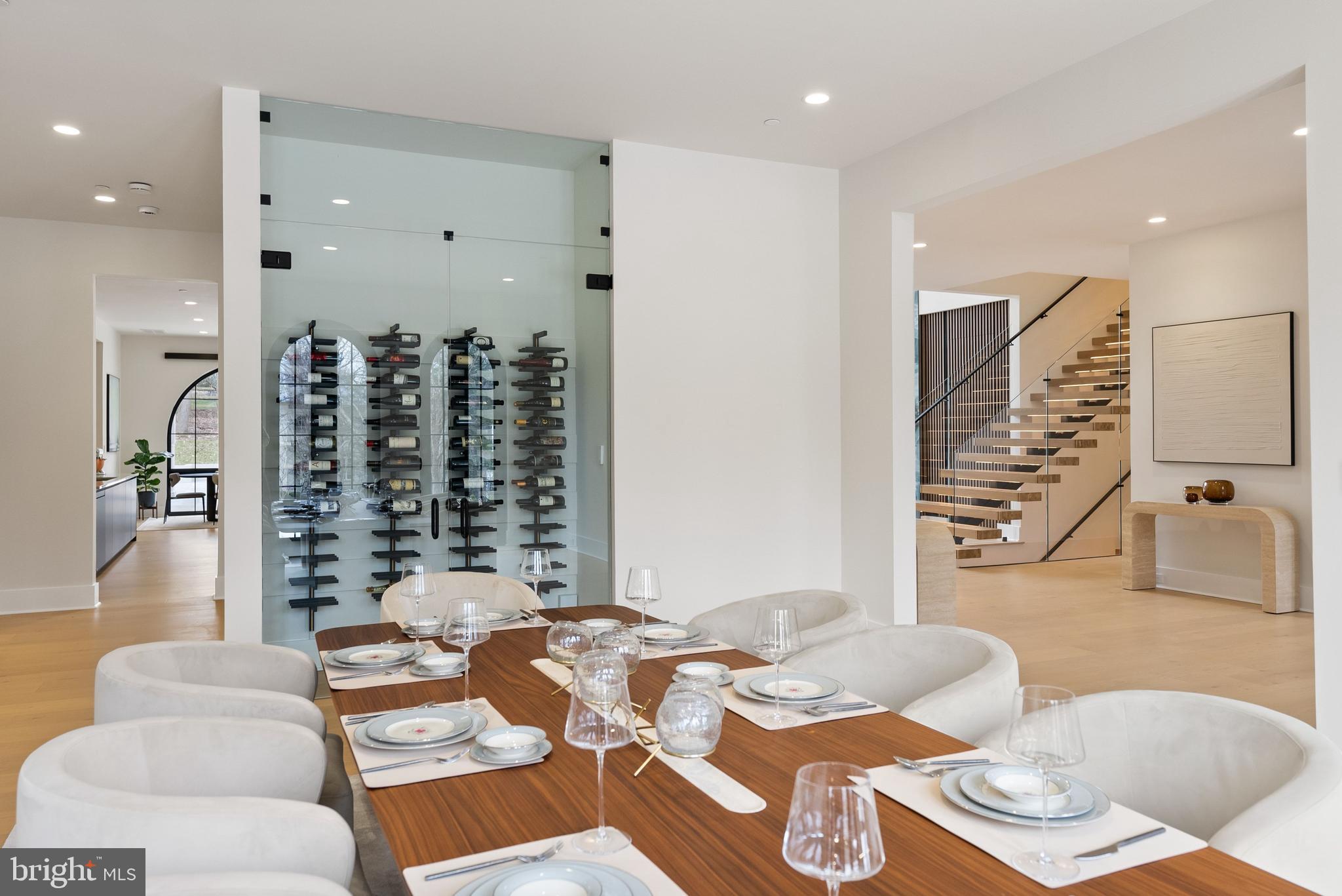 7112 NATELLI WOODS LANE