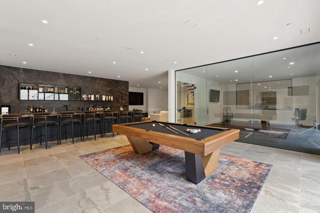 7112 NATELLI WOODS LANE