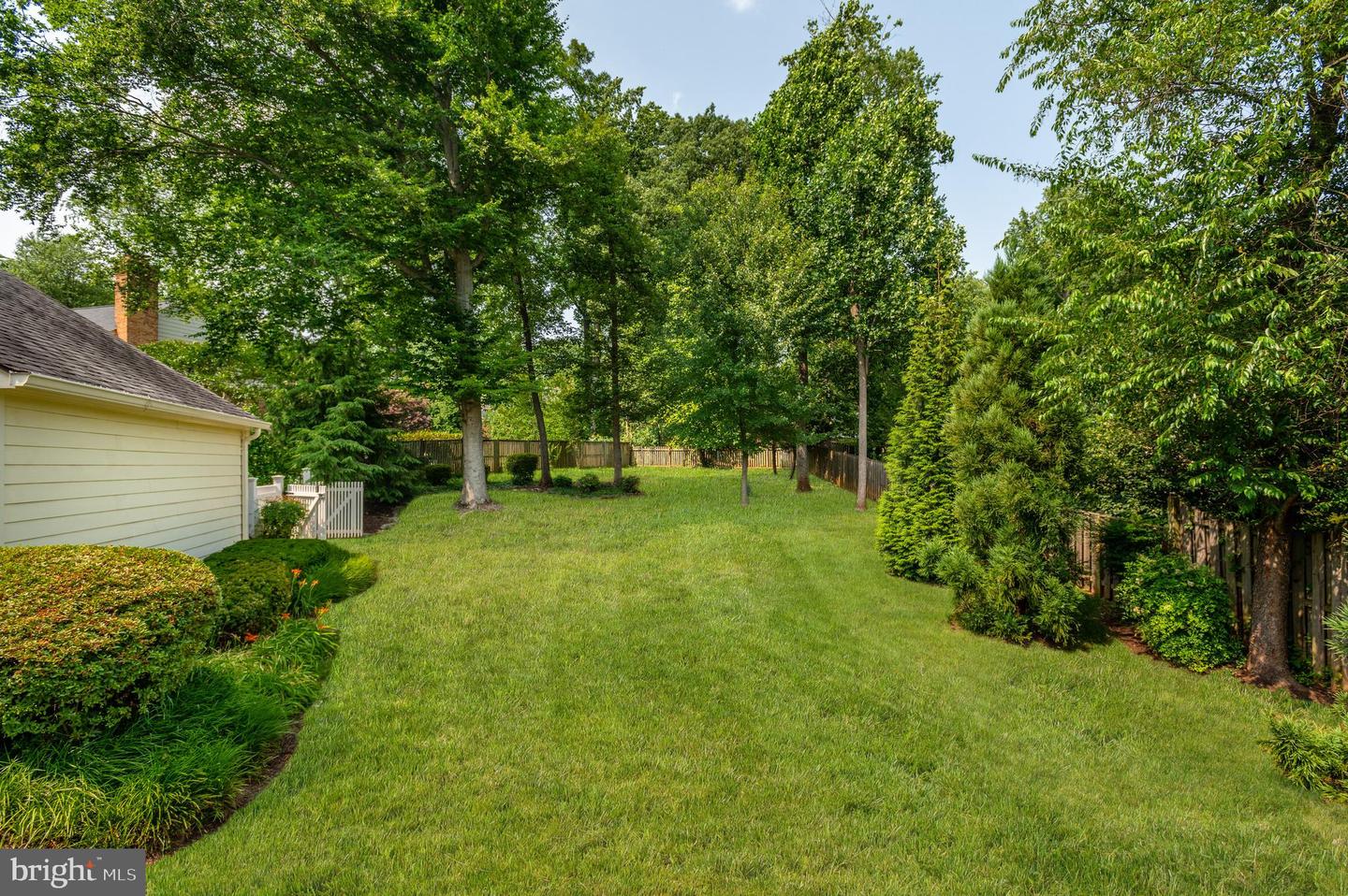 1171 Huntover Ct - McLean