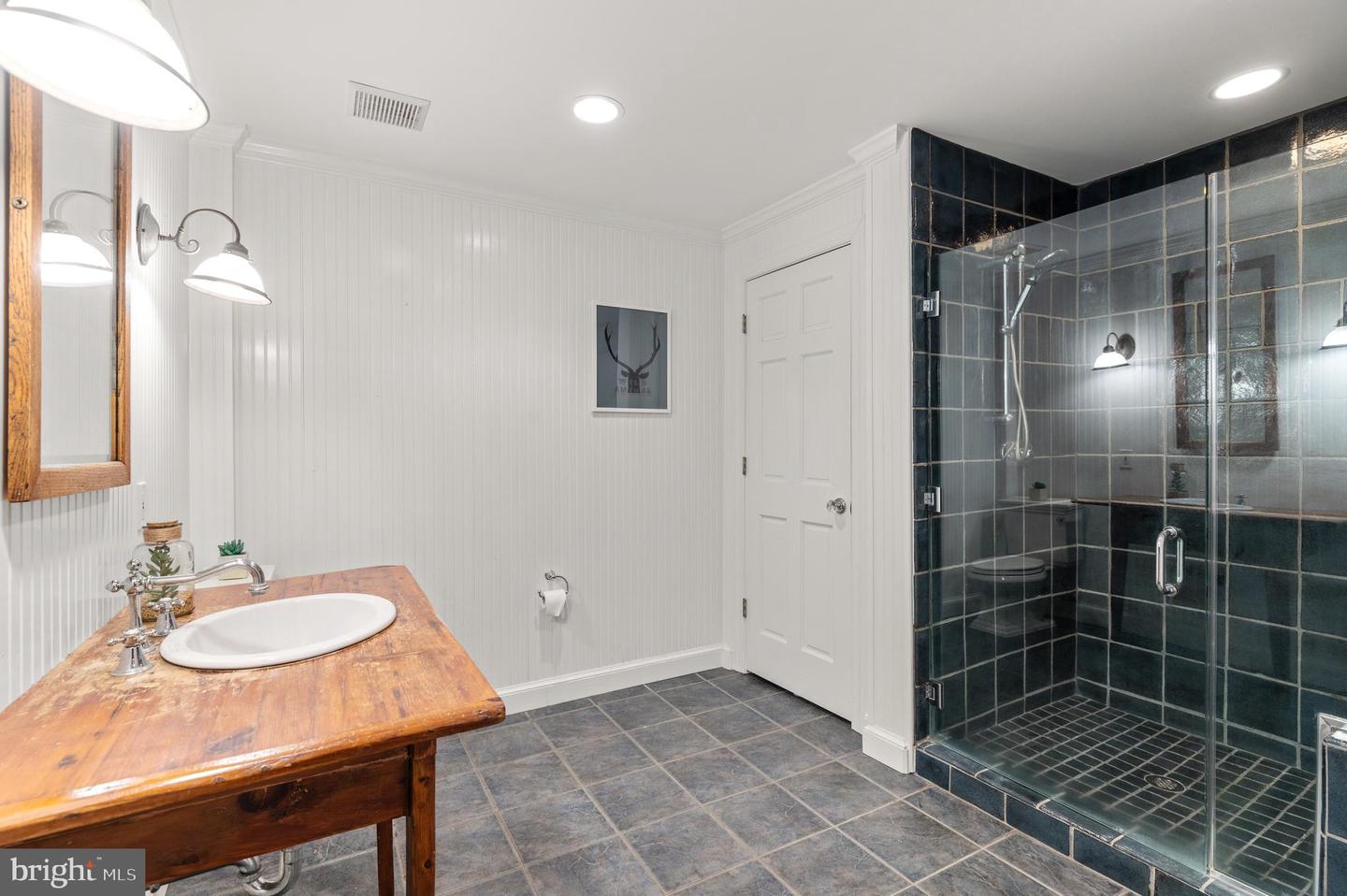 1171 Huntover Ct - McLean