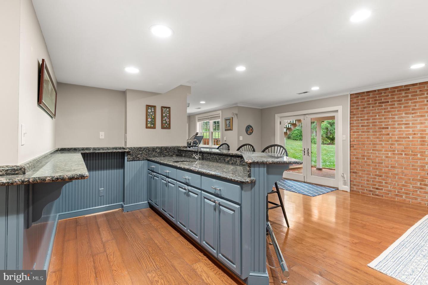 1171 Huntover Ct - McLean