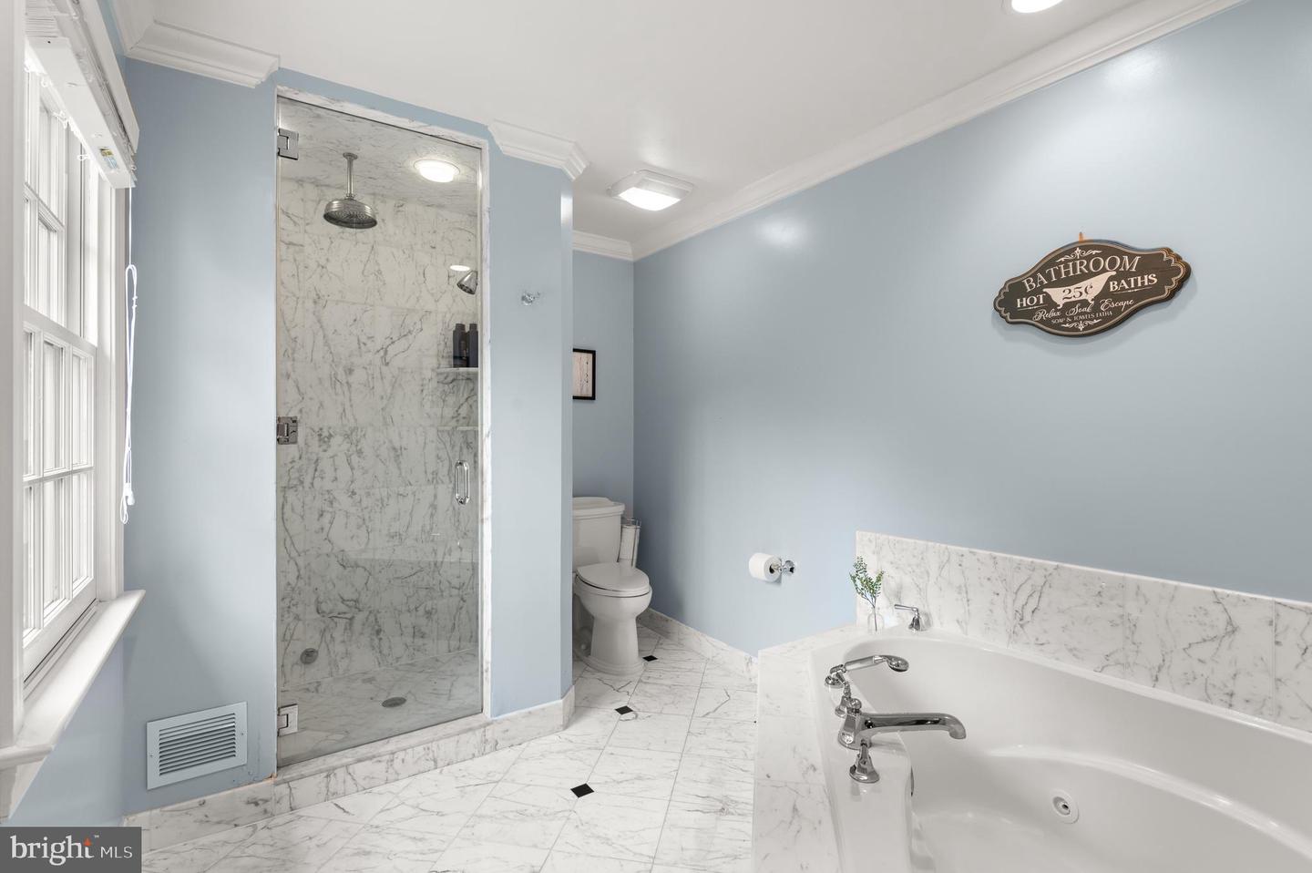 1171 Huntover Ct - McLean
