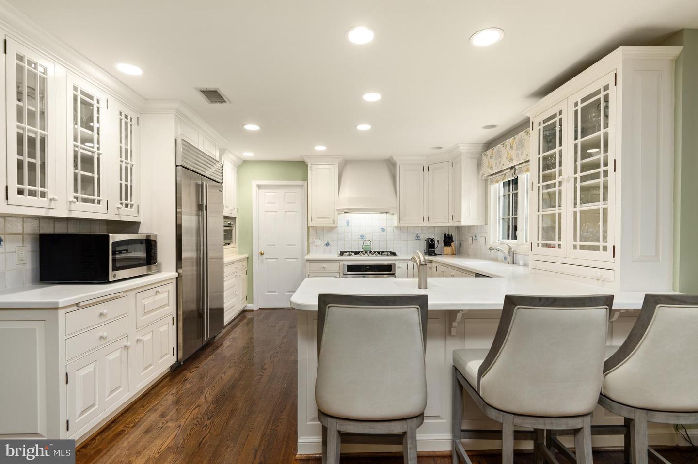 1171 Huntover Ct - McLean