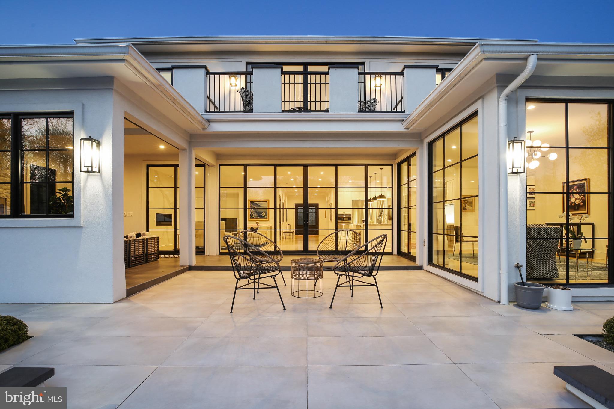 6029 Orris St - McLean