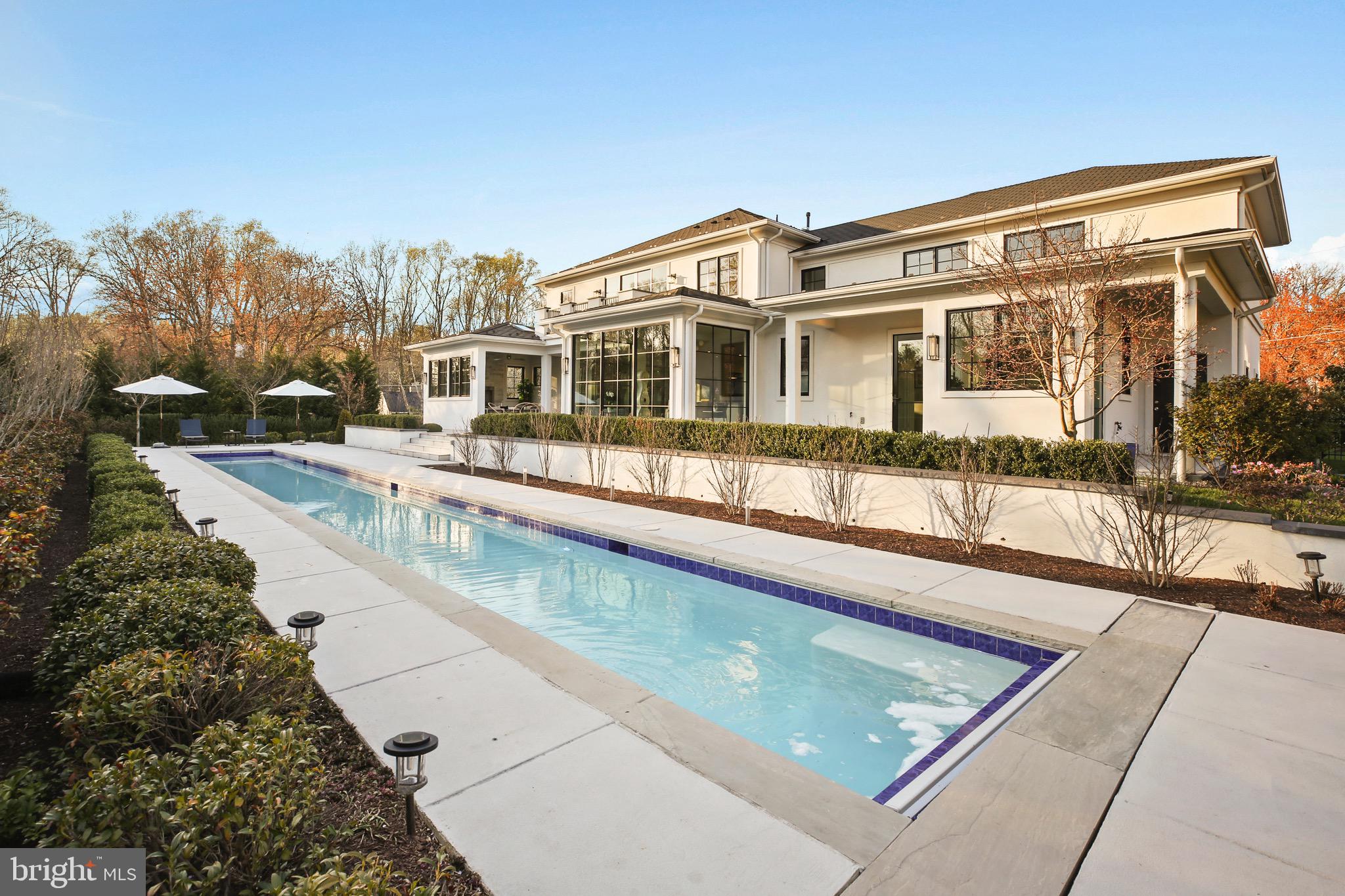 6029 Orris St - McLean