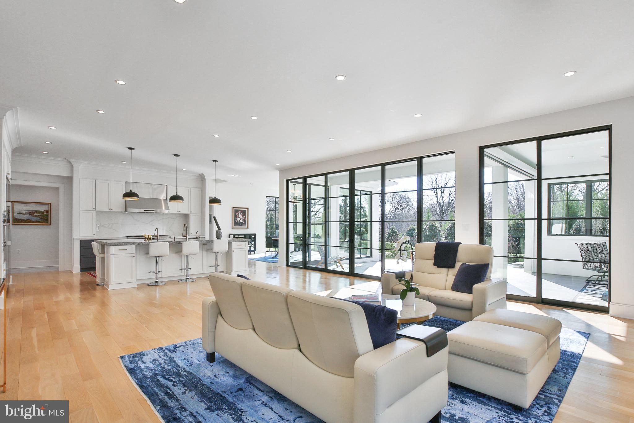 6029 Orris St - McLean