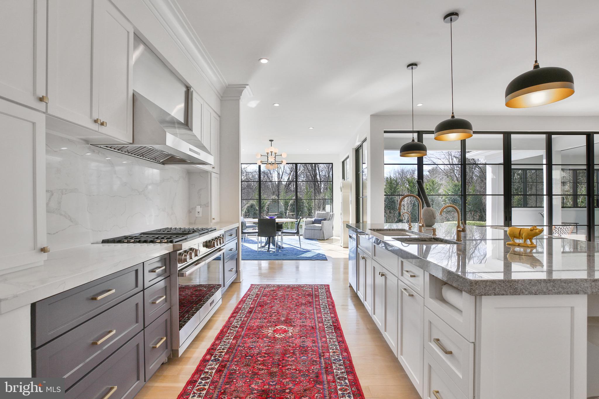 6029 Orris St - McLean