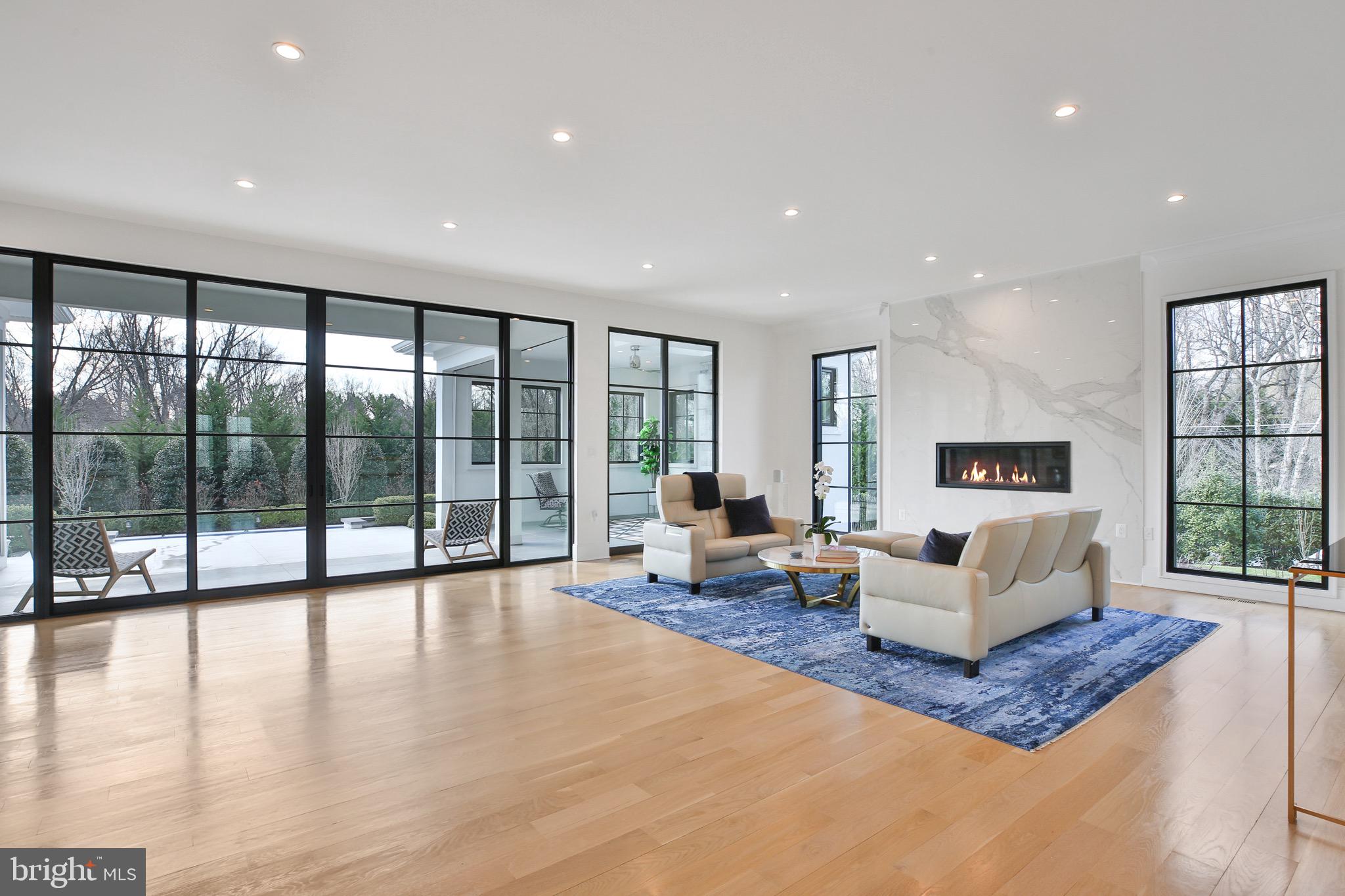 6029 Orris St - McLean