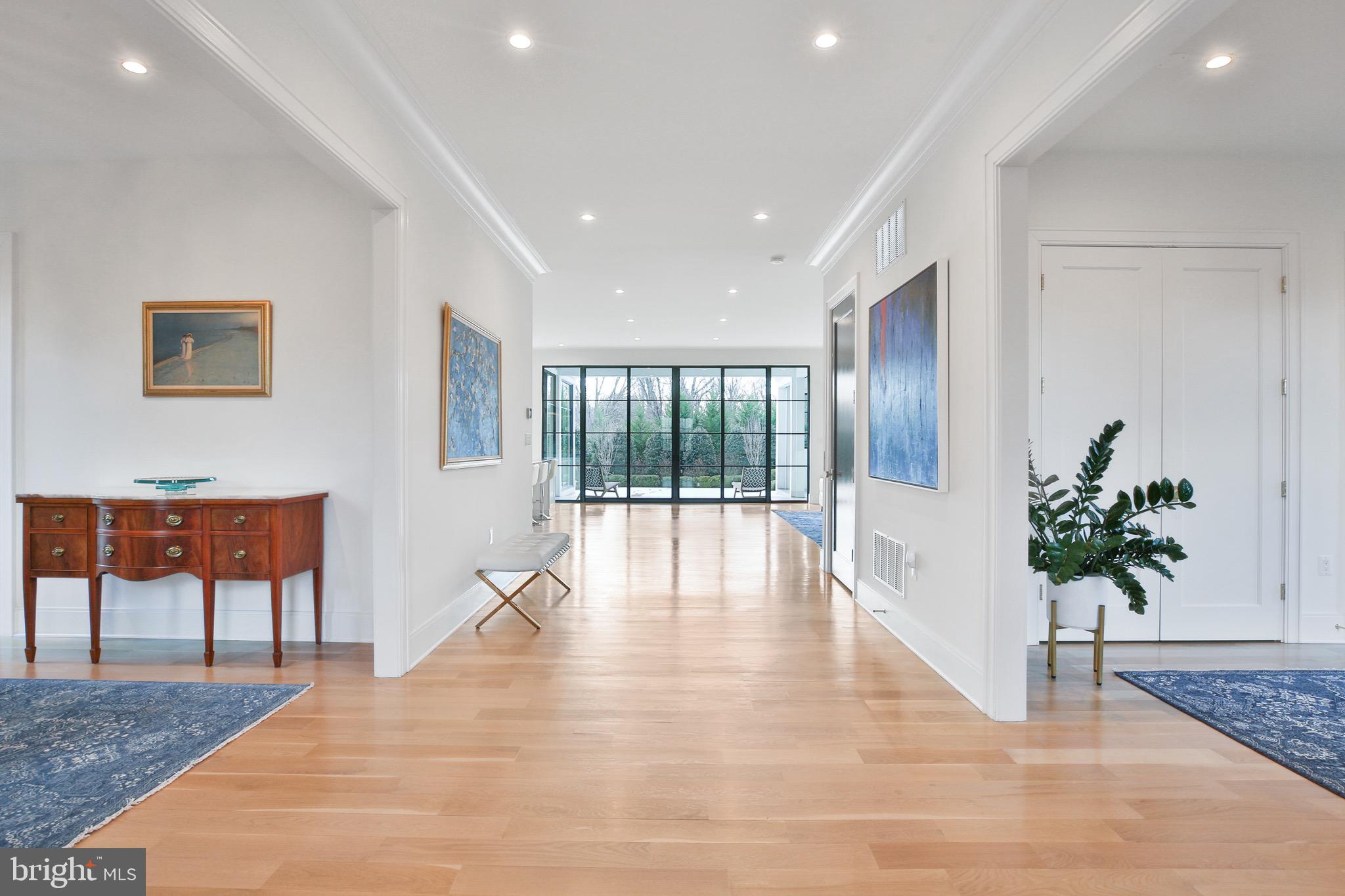 6029 Orris St - McLean