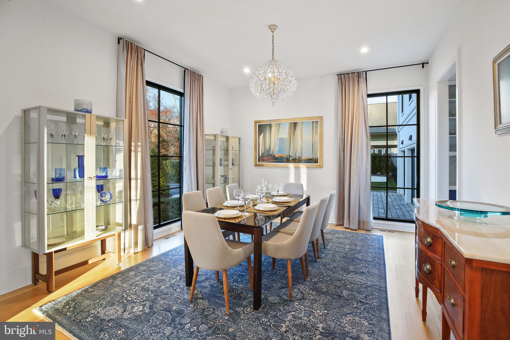 6029 Orris St - McLean